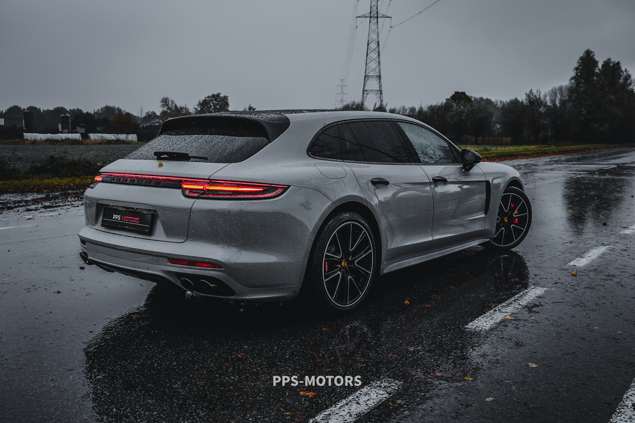 Porsche PANAMERA 4 E-Hybrid Sport Turismo photo 9