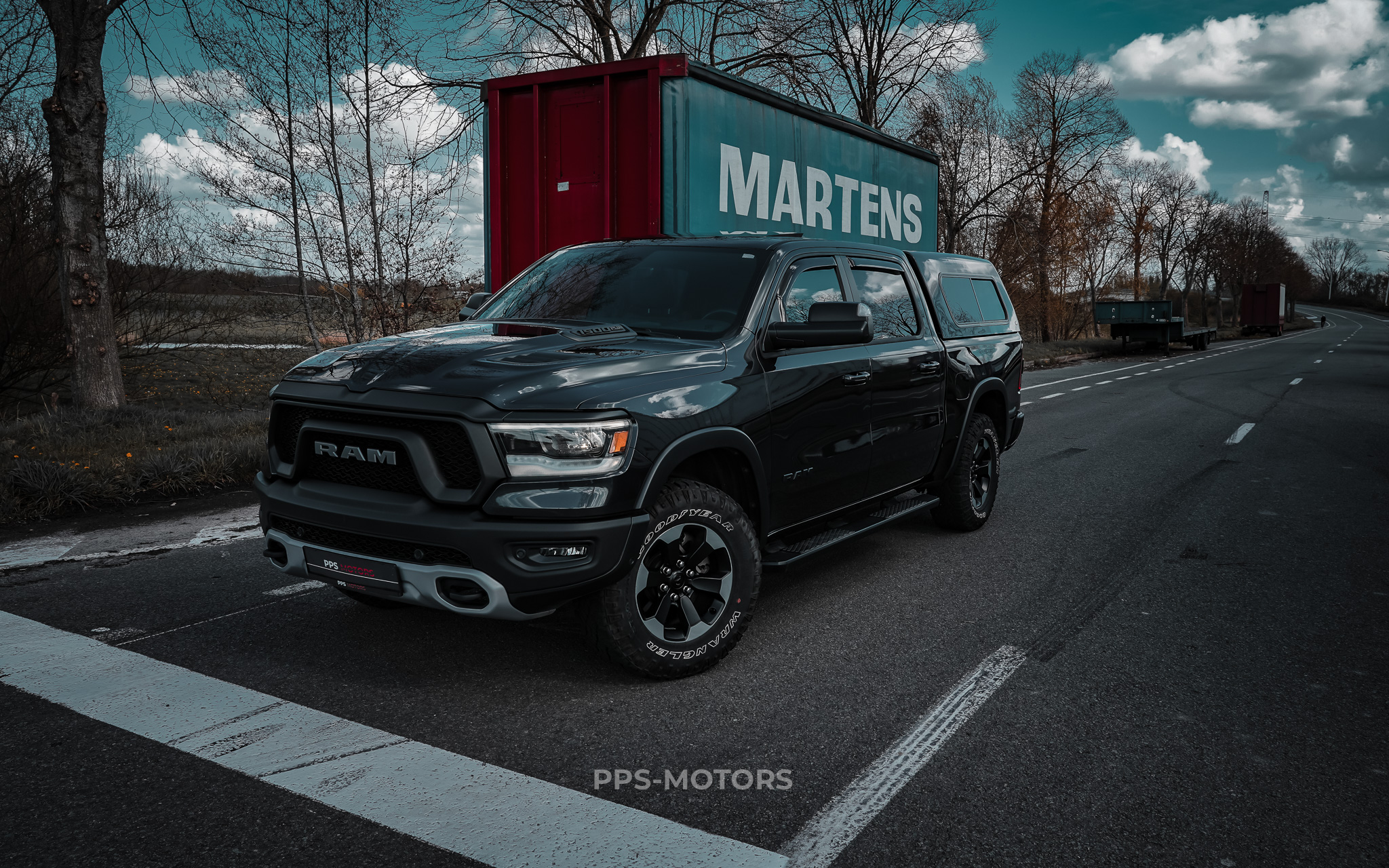 Dodge DODGE RAM 1500 REBEL photo 2