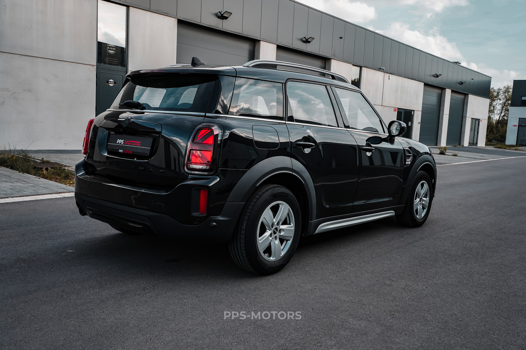 MINI ONE COUNTRYMAN photo 6