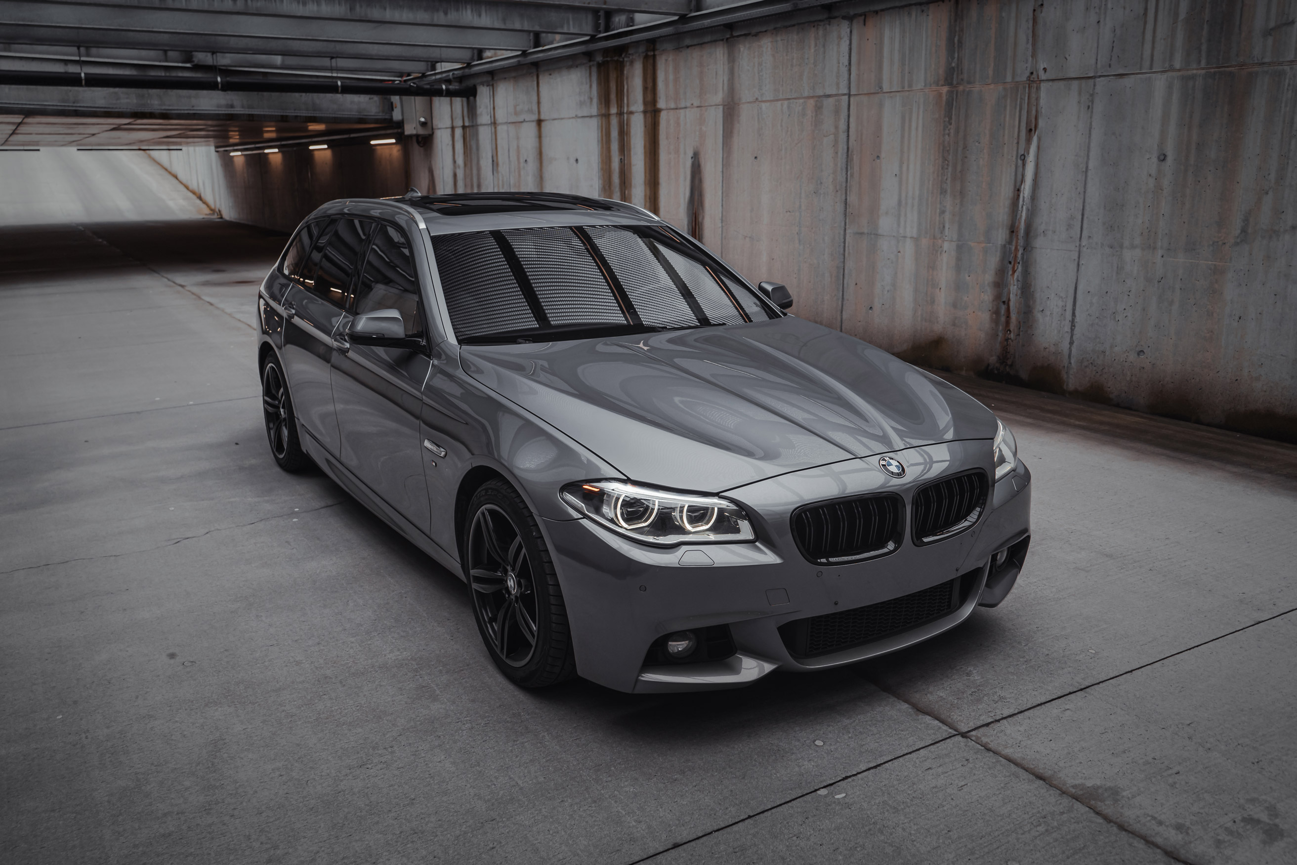 BMW 520d BREAK M-PAKKET photo 4