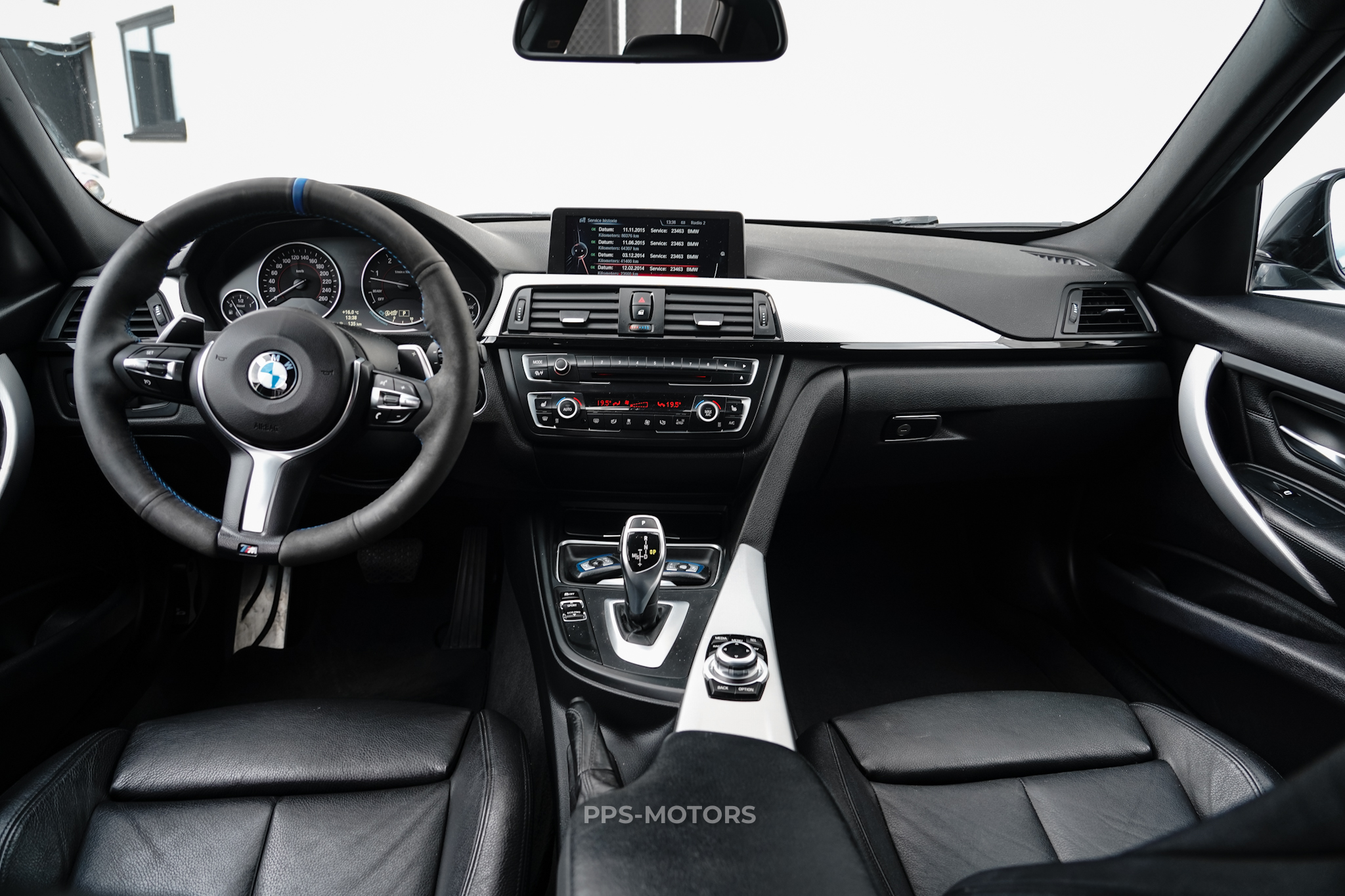BMW 330dA TOURING M-PAKKET photo 10