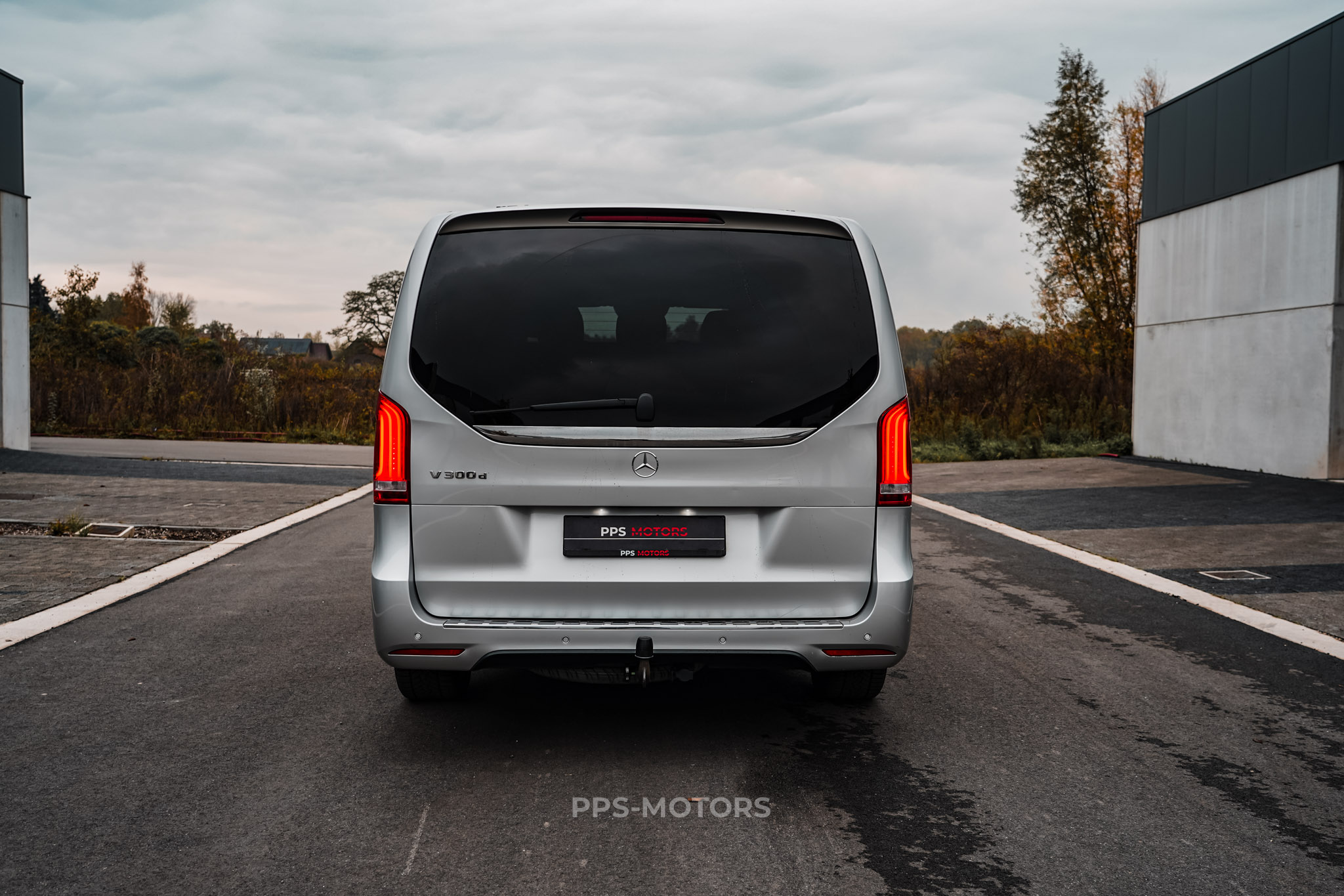 Mercedes Benz V300 4-MATIC AMG PAKKET photo 6