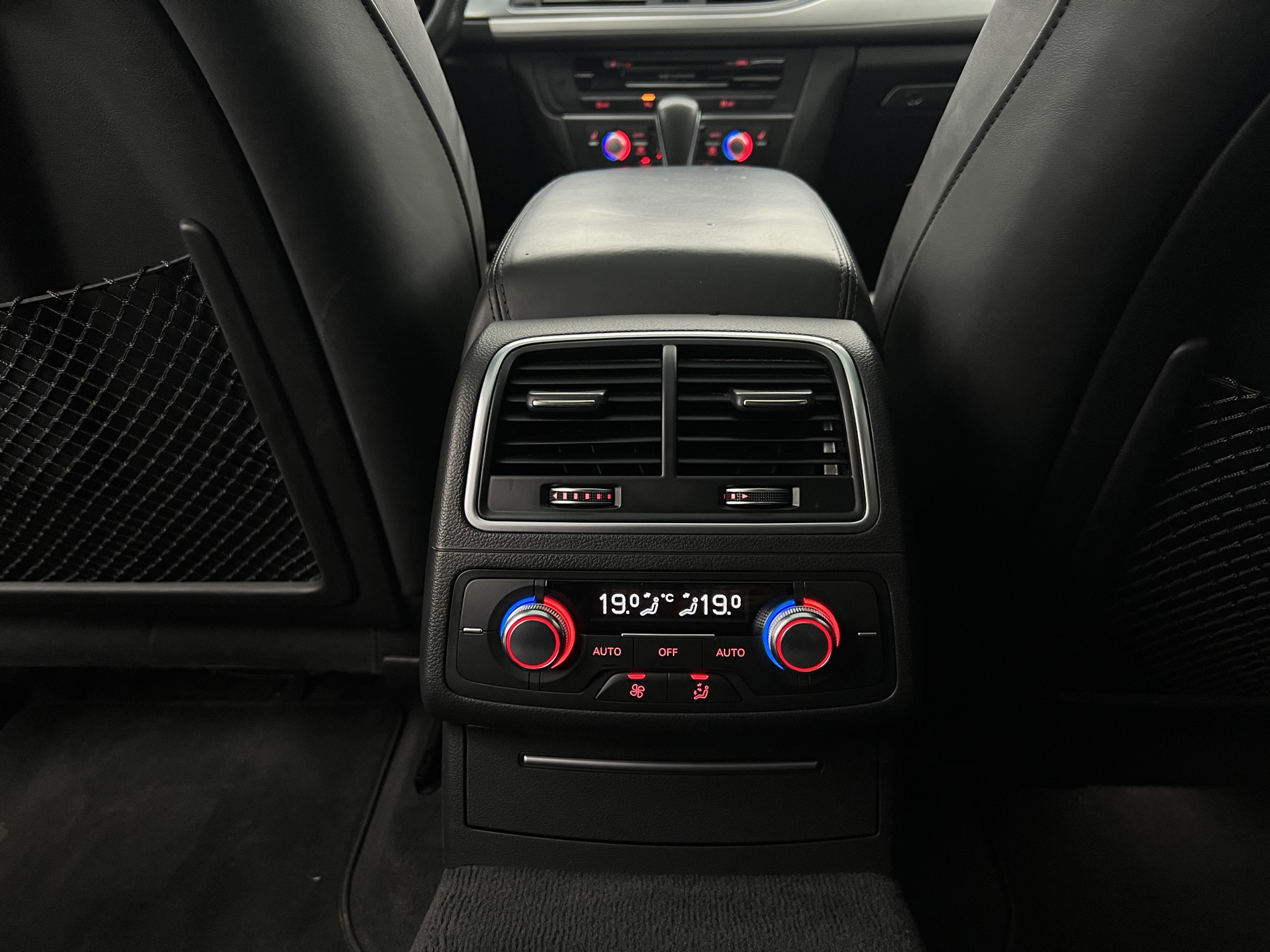Audi A6 3.0 TDI V6 QUATTRO S-LINE photo 26