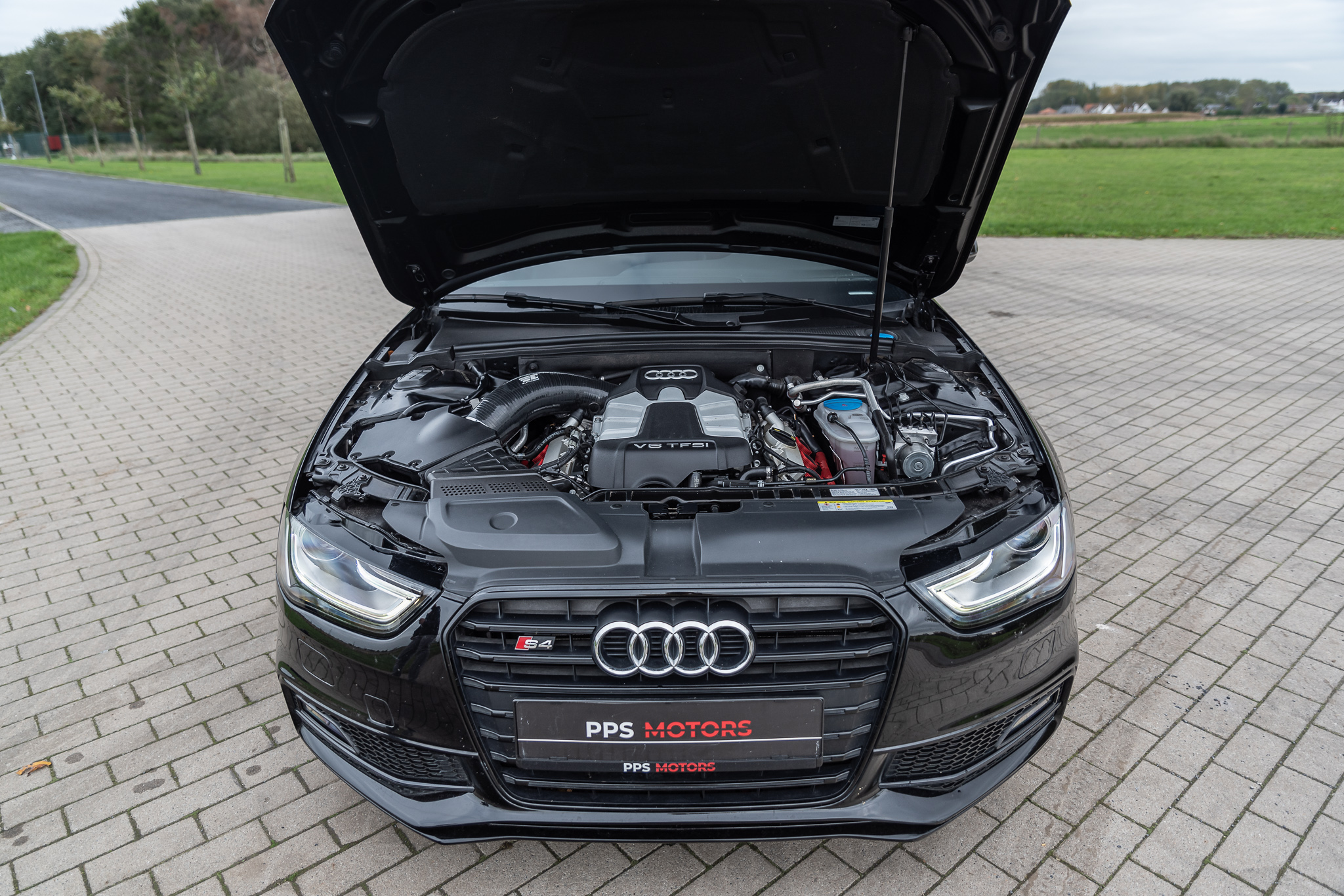 Audi S4 3.0 V6 QUATTRO MILLTEK photo 17