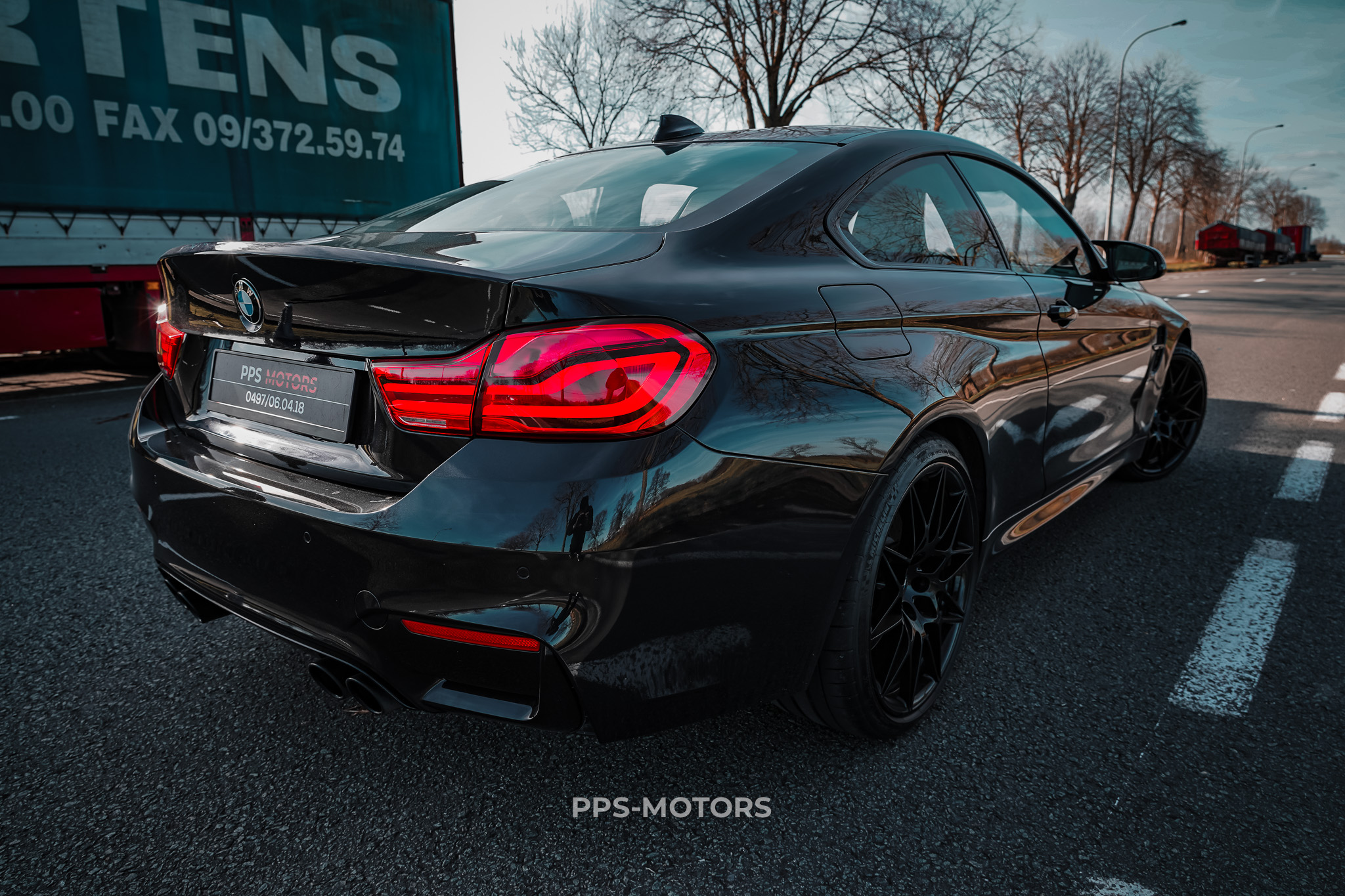 BMW M4 3.0 COMPETITION INDIVIDUAL photo 11