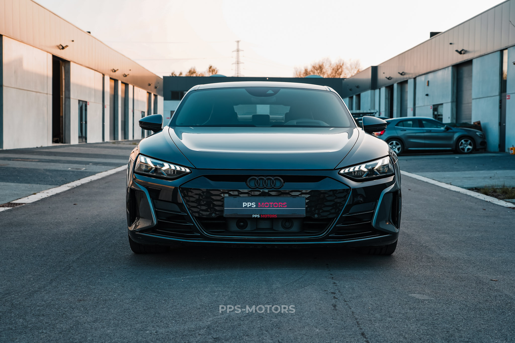 Audi E-TRON GT photo 5