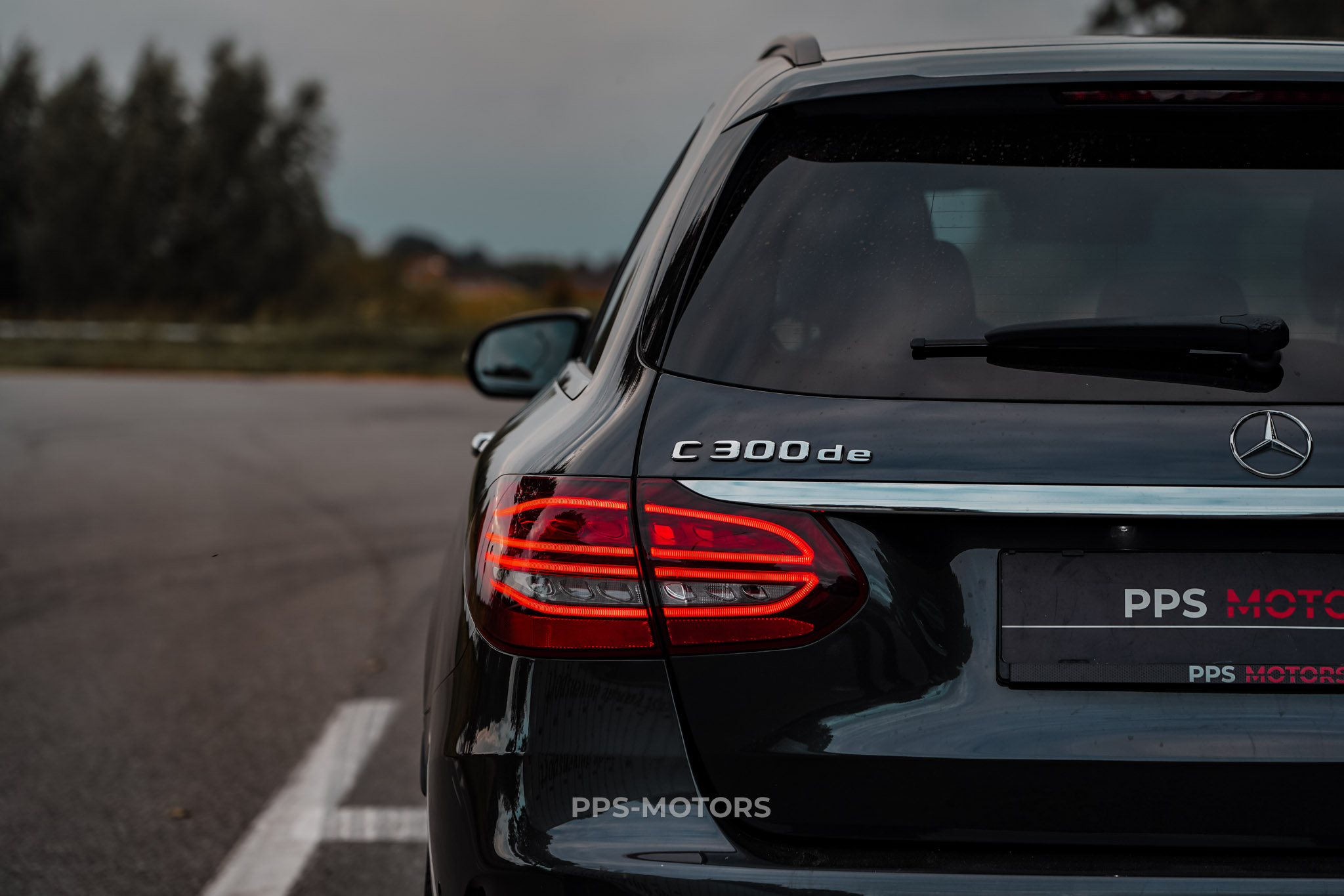 Mercedes Benz C300de AMG-PAKKET photo 7