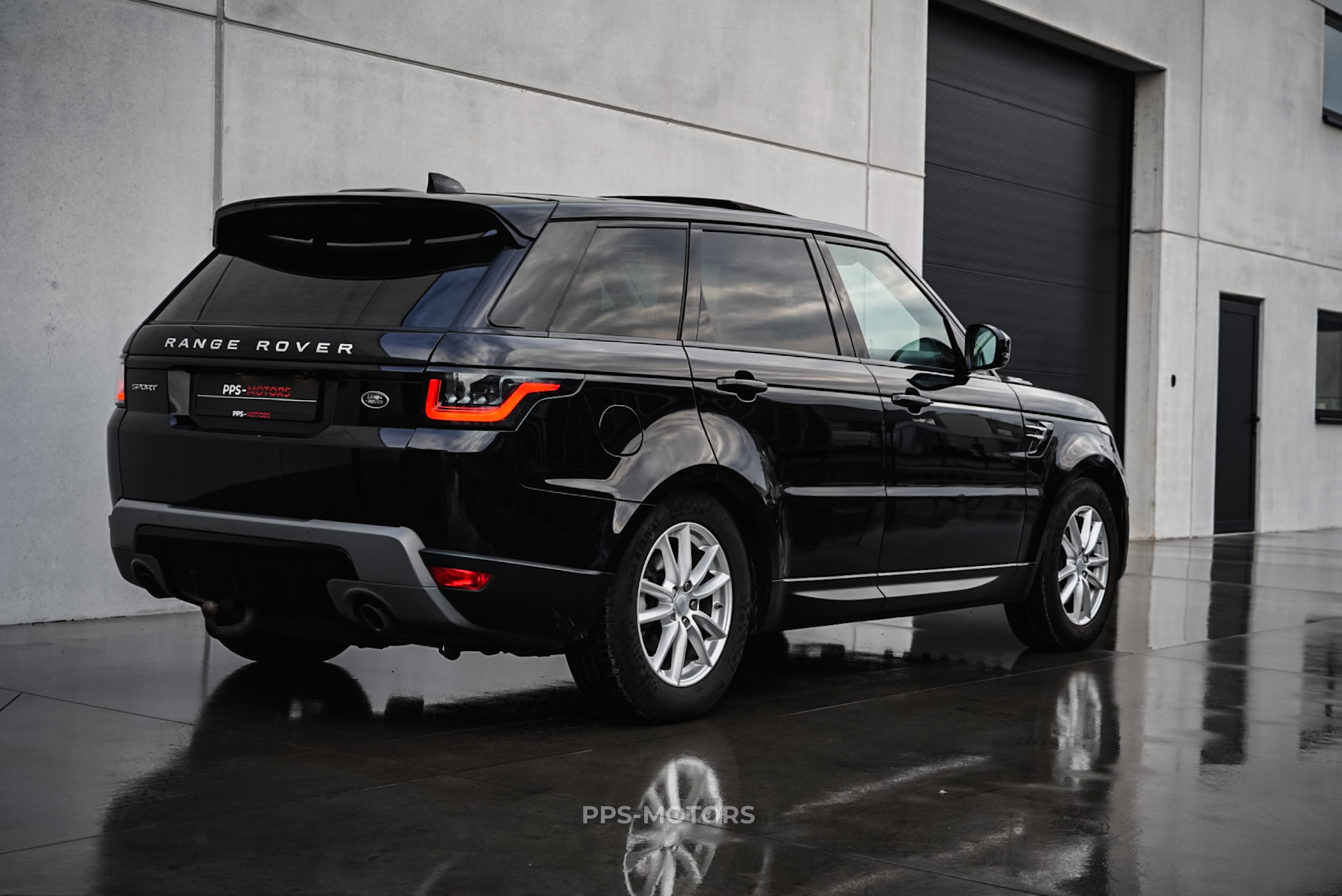 Land Rover RANGE ROVER SPORT P300 photo 5