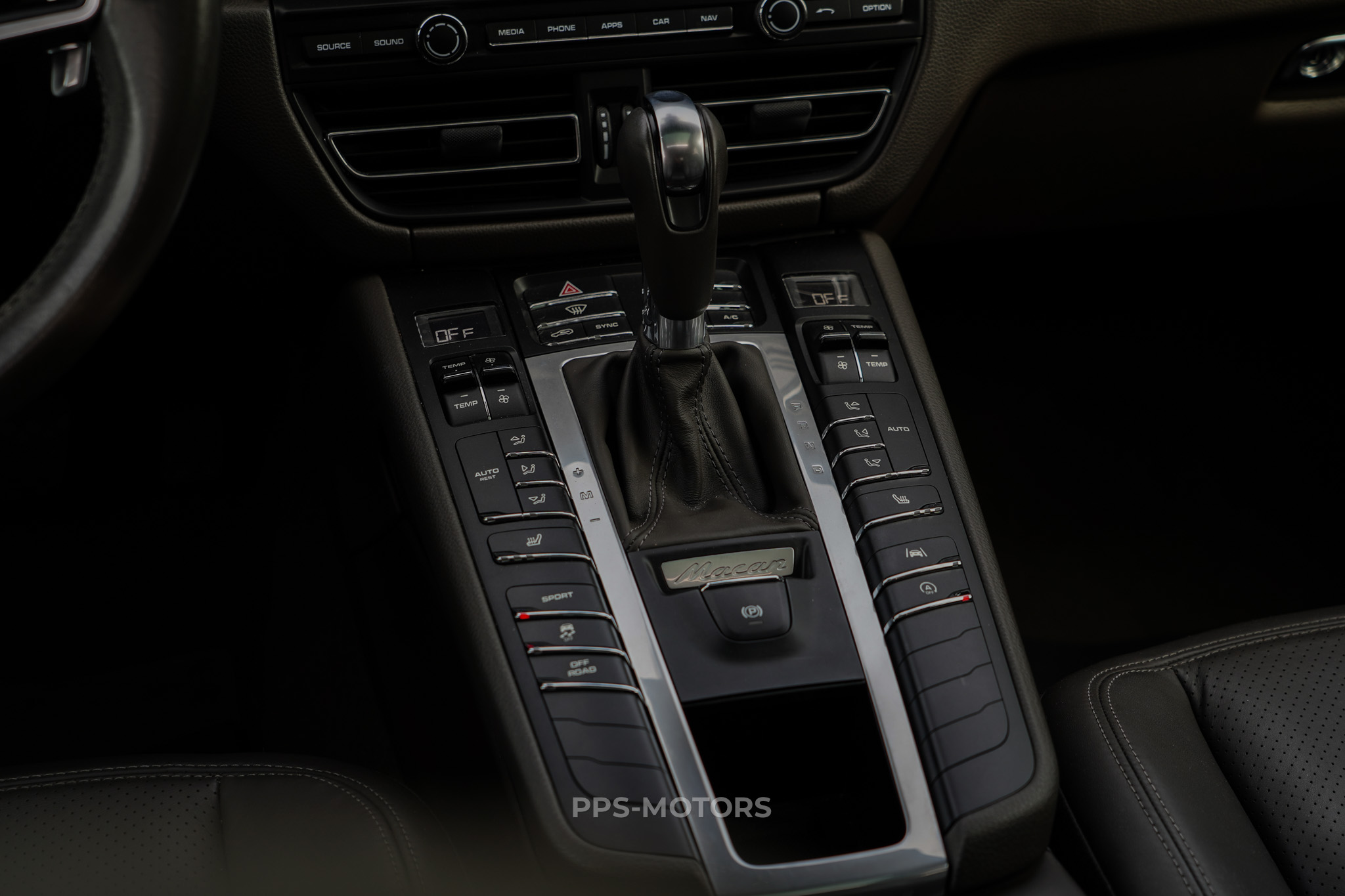 Porsche MACAN 2.0 TURBO PDK photo 17