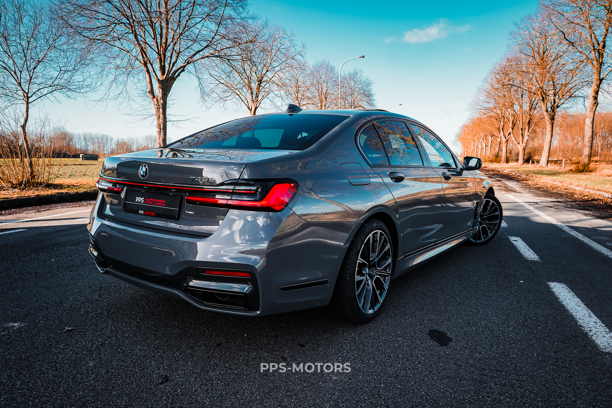 BMW 745e HYBRID M-PAKKET photo 27