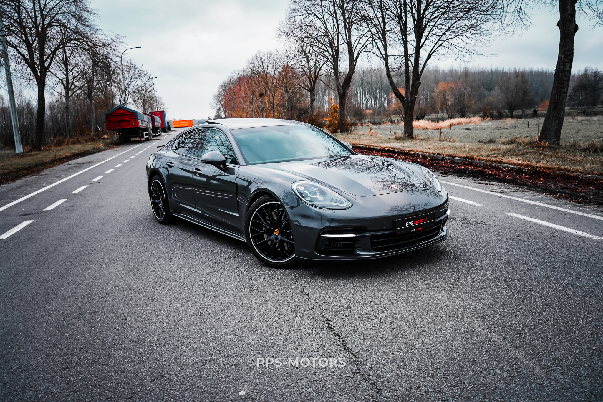 Porsche PANAMERA 4 E-HYBRID photo 31
