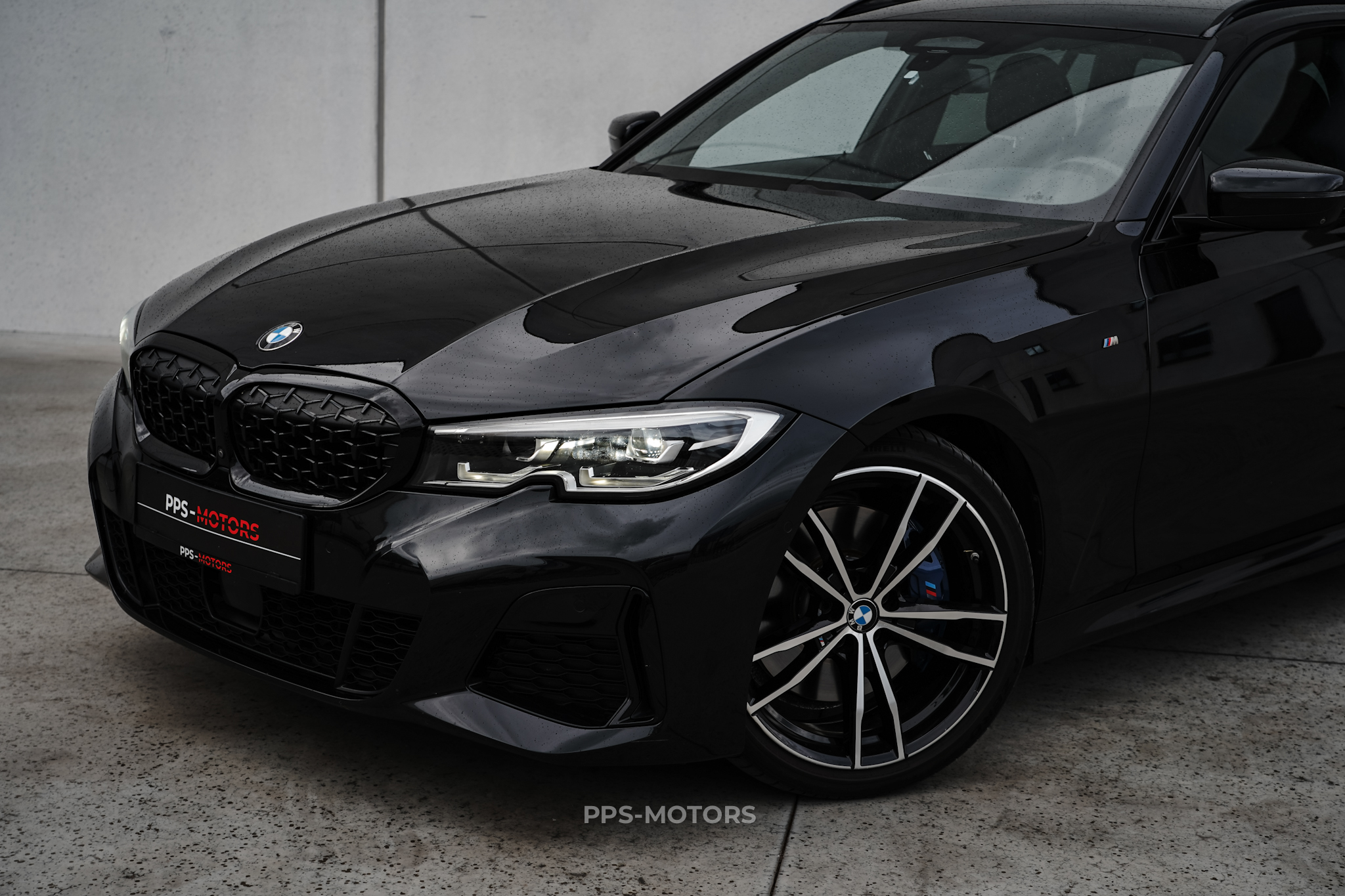 BMW M340i xDrive photo 3