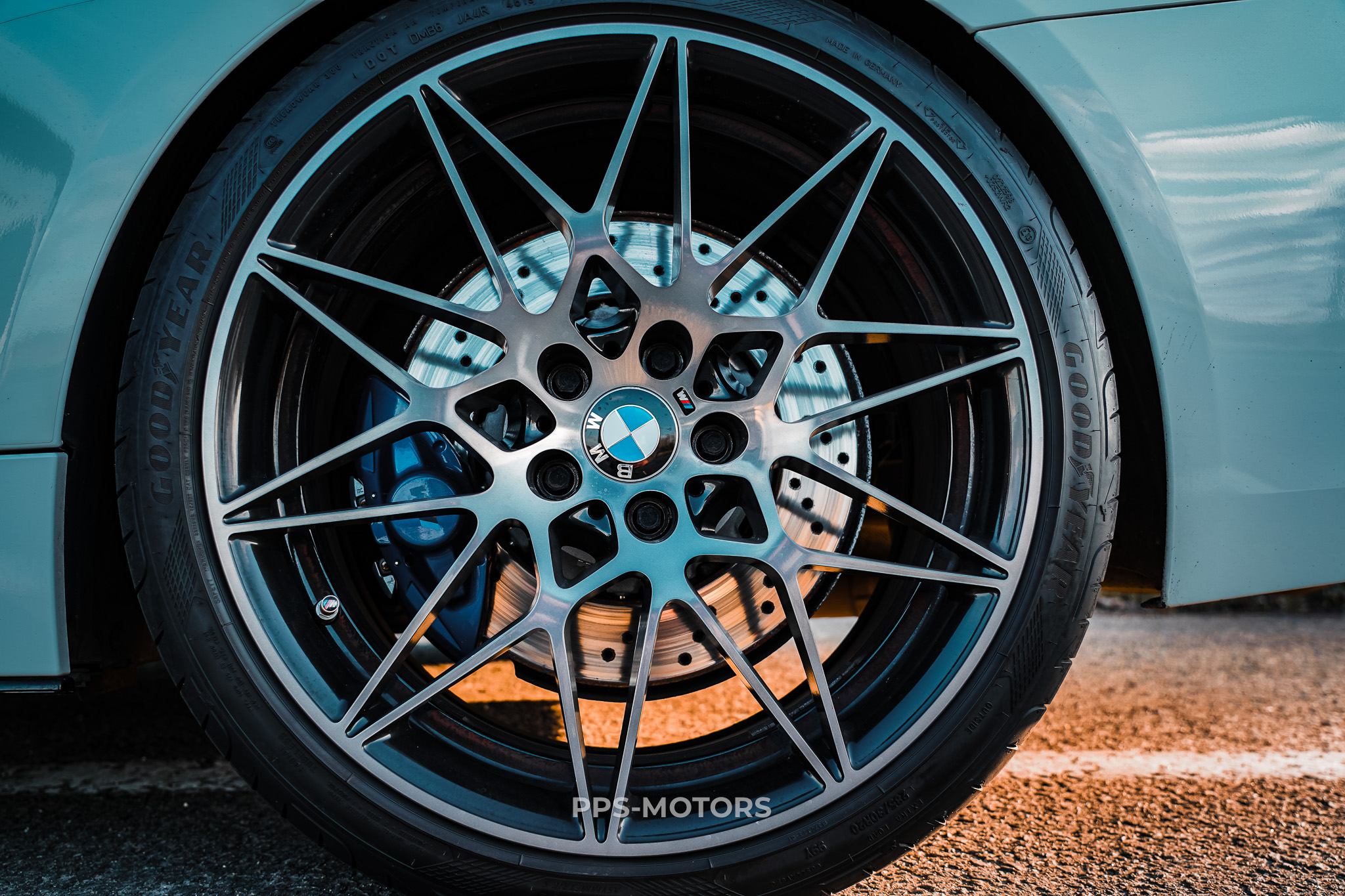 BMW M4 3.0 CABRIO INDIVIDUAL PACK photo 46