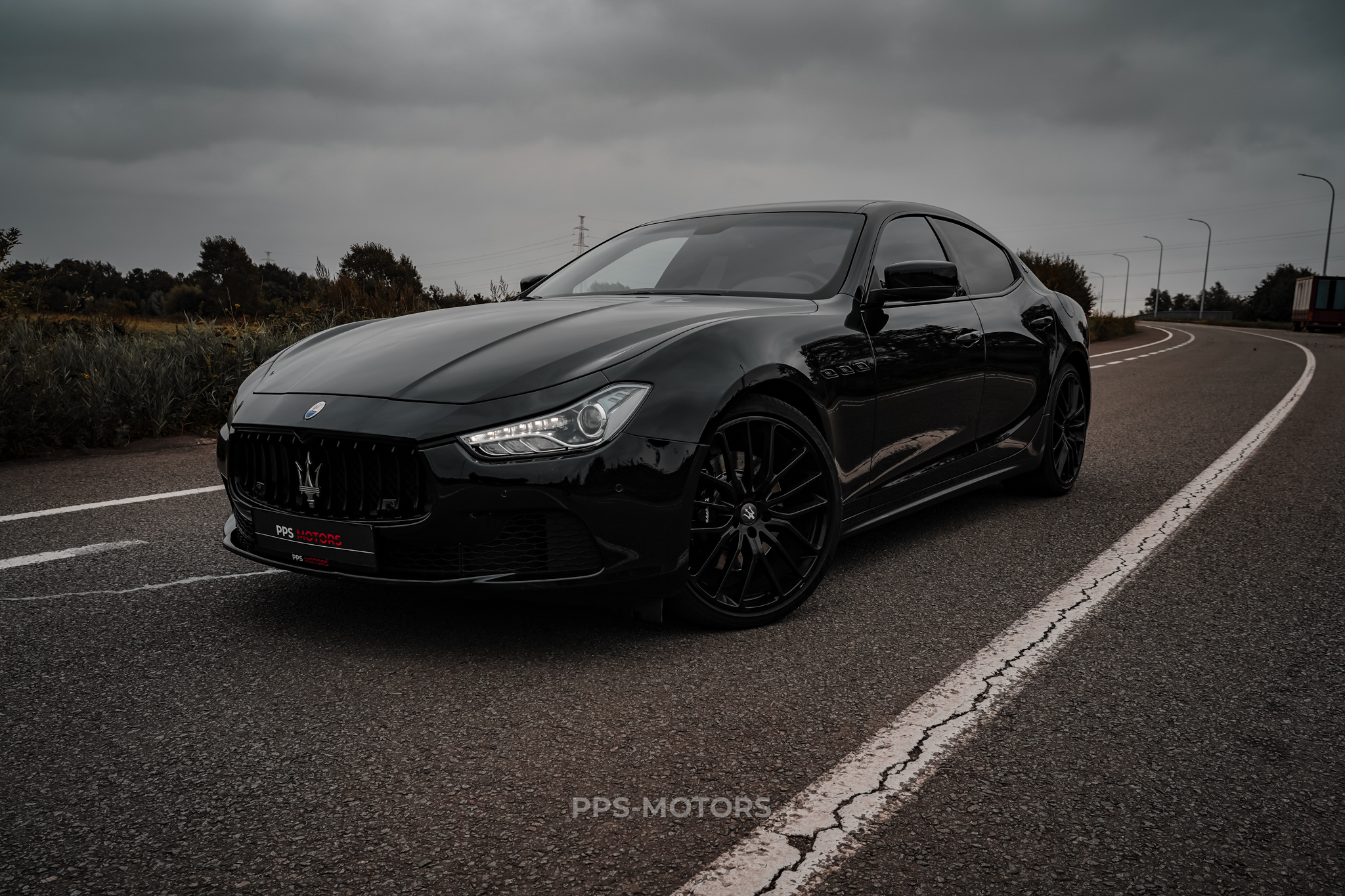Maserati GHIBLI 3.0 V6 TURBO photo 1