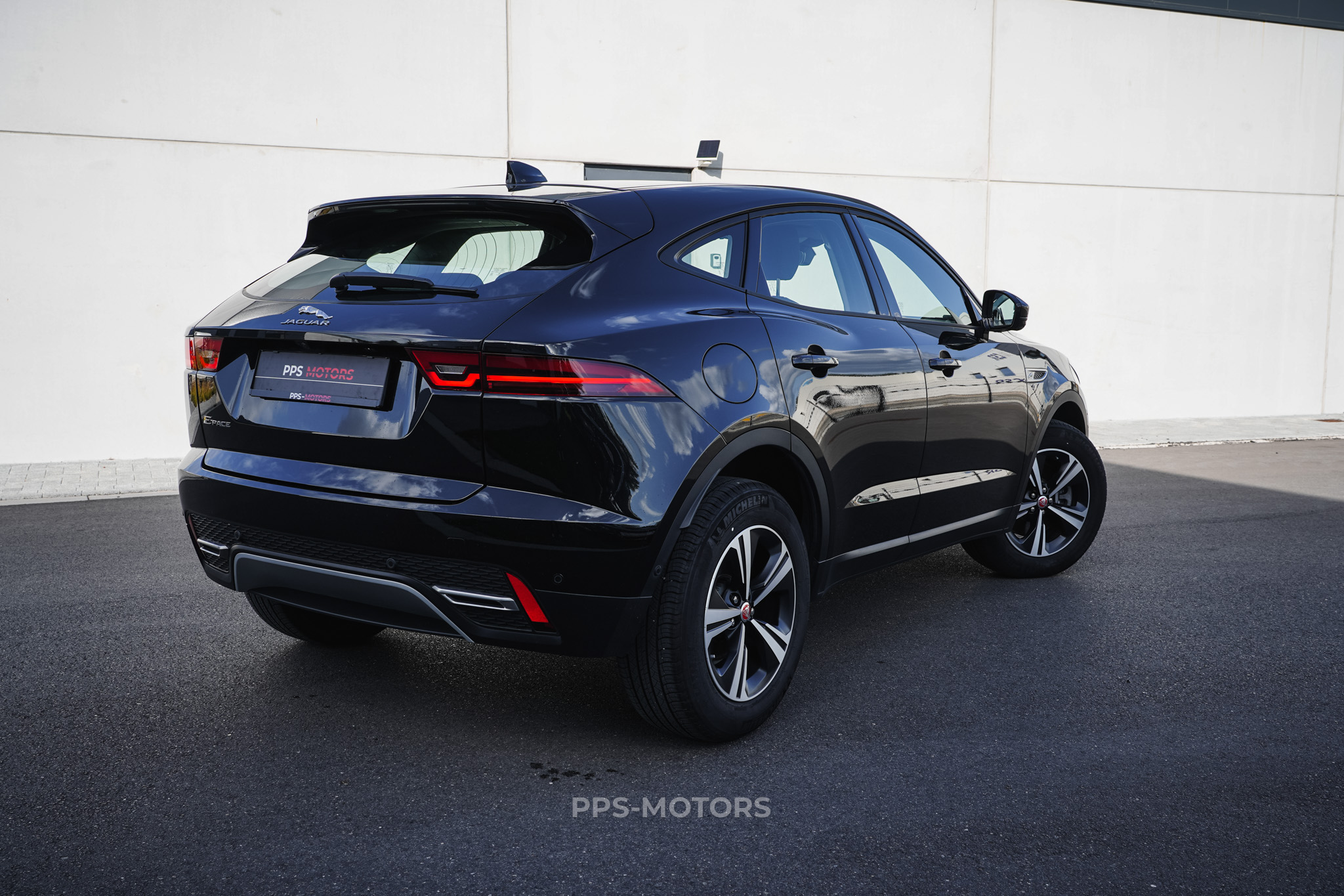 JAGUAR E-PACE P160 photo 7