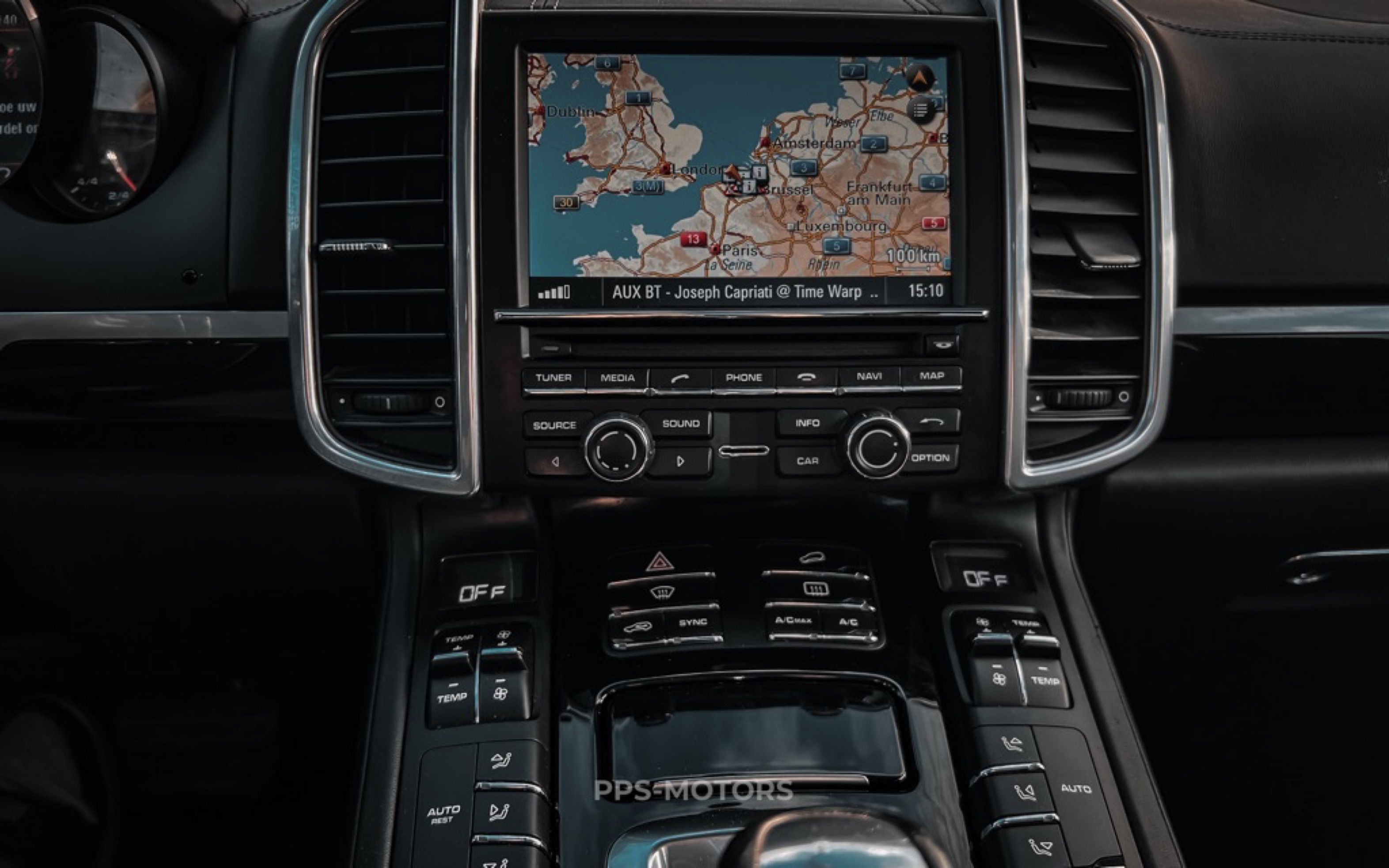 Porsche CAYENNE 3.0 D V6 PLATINUM EDITION photo 22