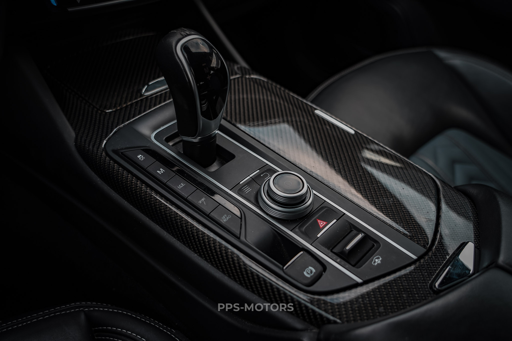 Maserati LEVANTE 3.0 V6 photo 13