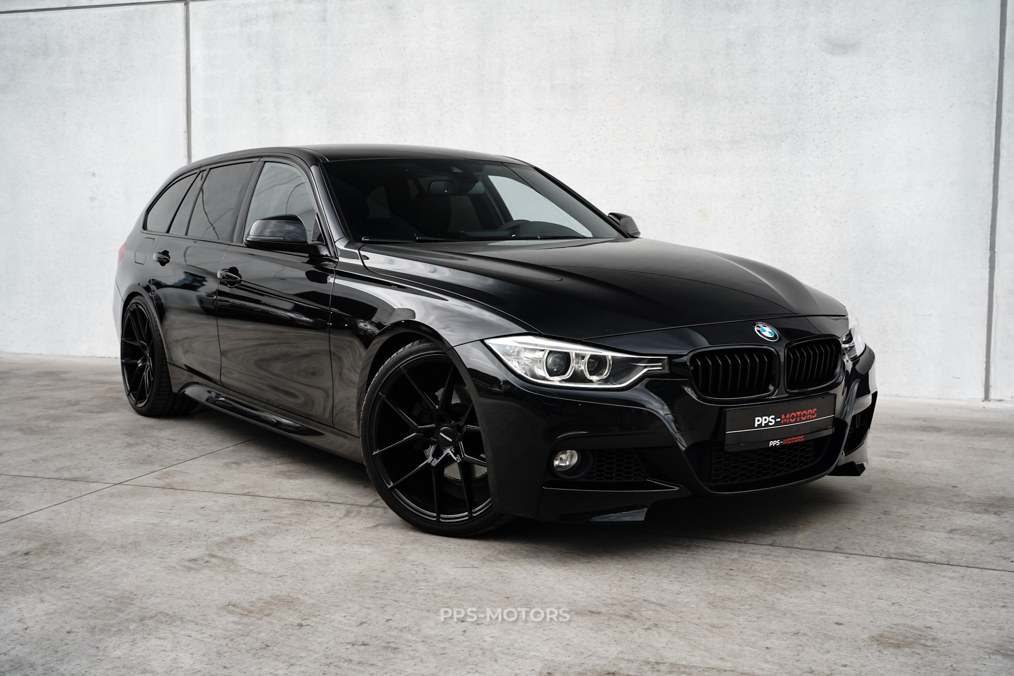 BMW 330dA TOURING M-PAKKET photo 5
