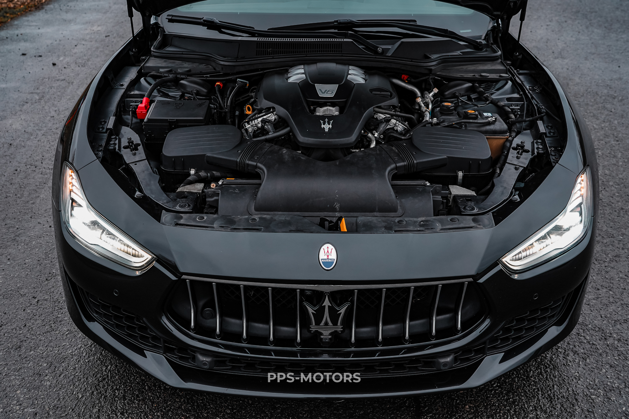 Maserati GHIBLI 3.0 V6 RIBELLE 1 OF 200 photo 45