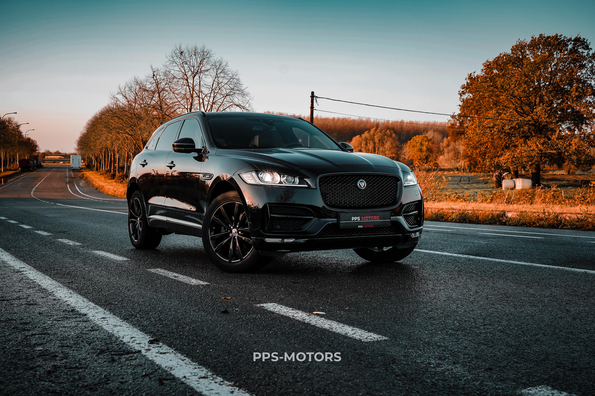 JAGUAR F-PACE 2.0 AWD R-SPORT photo 6
