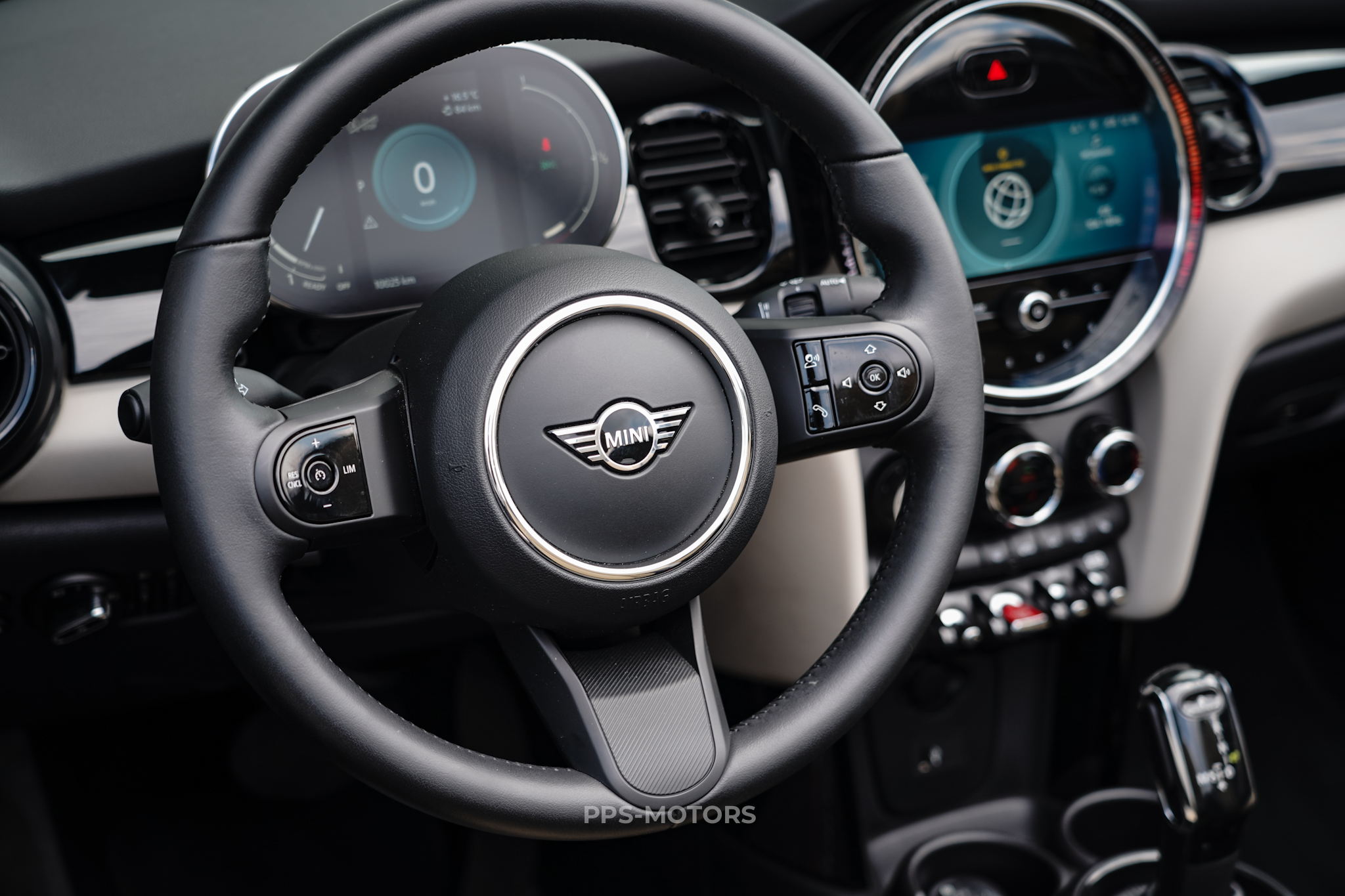 MINI COOPER CABRIO photo 12