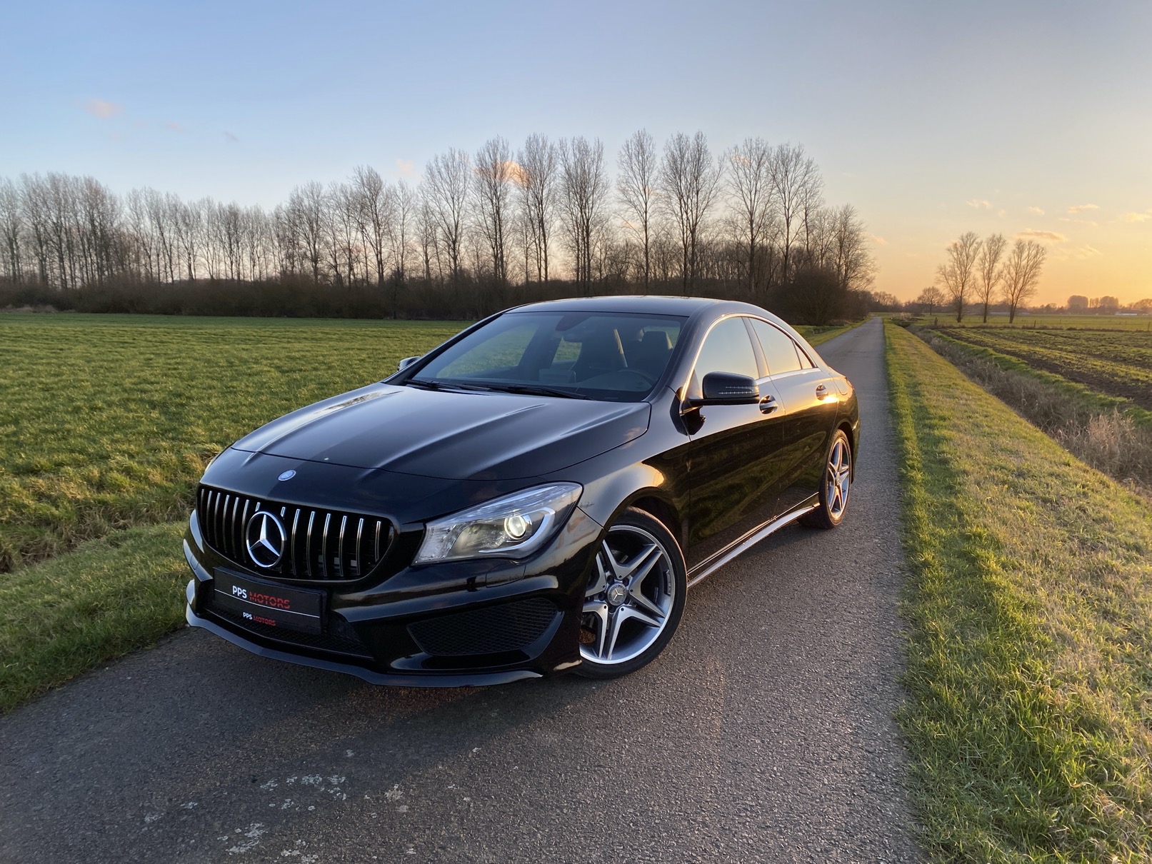 Mercedes Benz CLA 200d AMG PAKKET photo 1