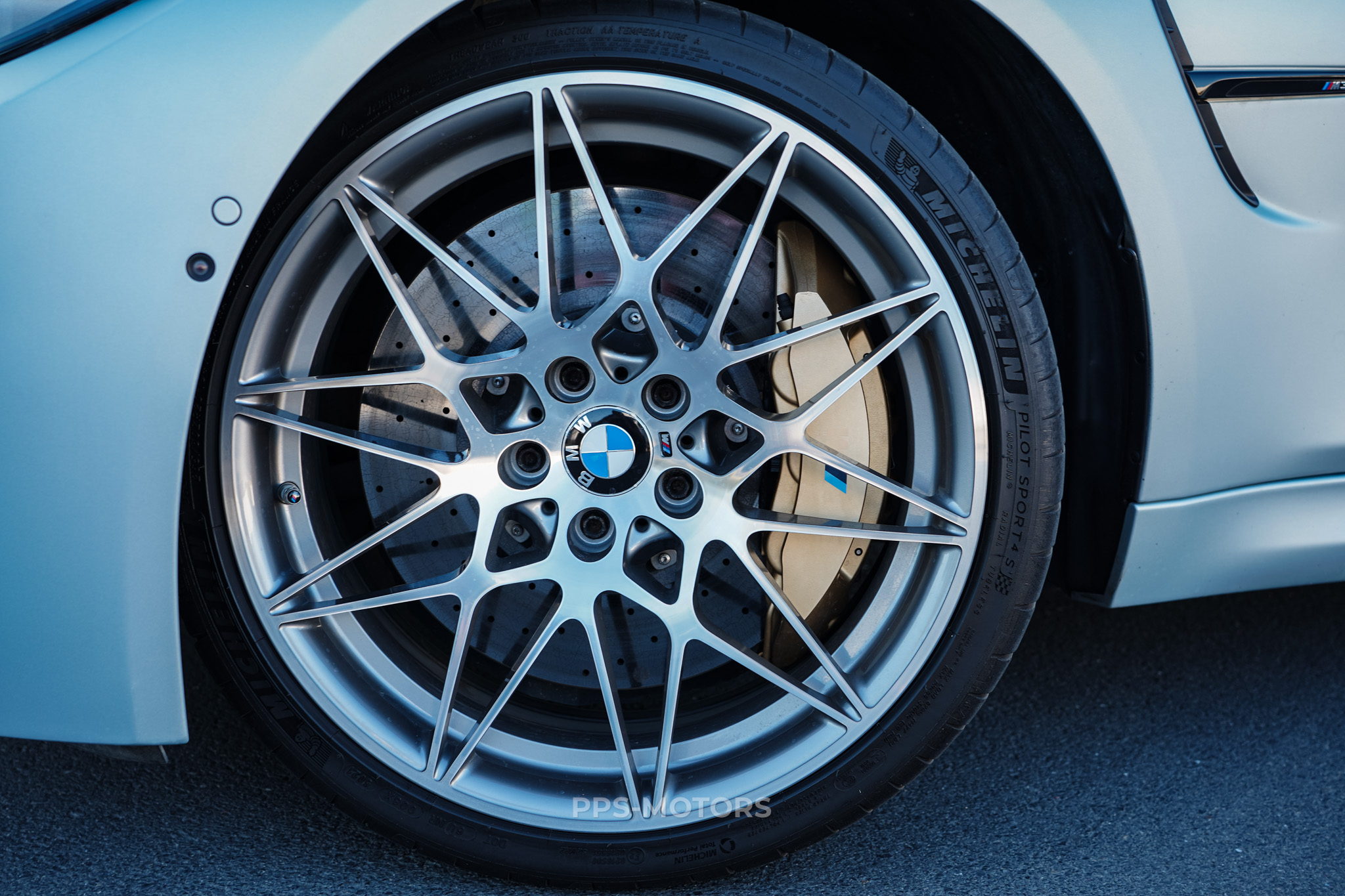 BMW M3 COMPETITION INDIVIDUAL photo 20