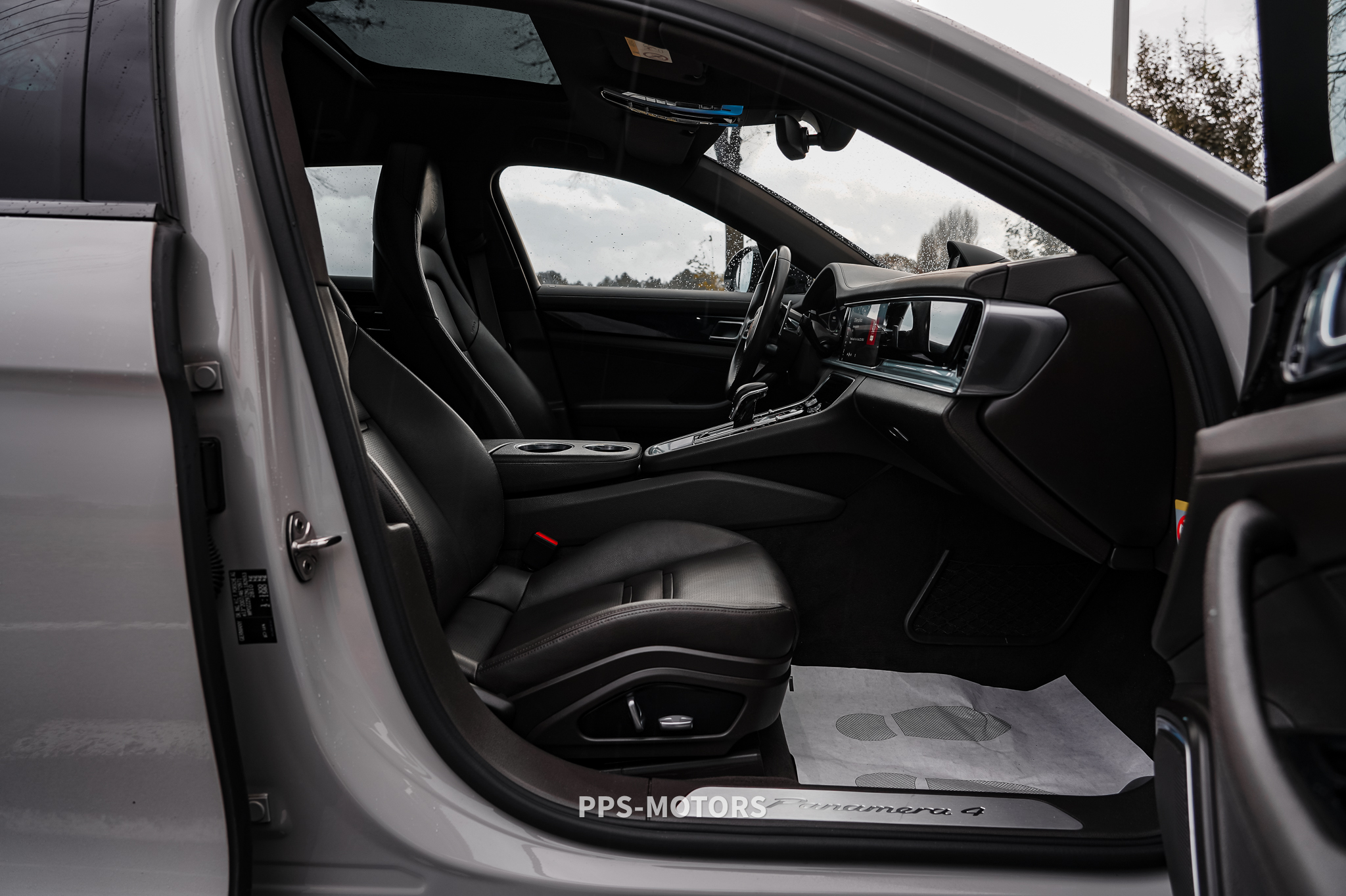 Porsche PANAMERA 4 E-Hybrid Sport Turismo photo 10