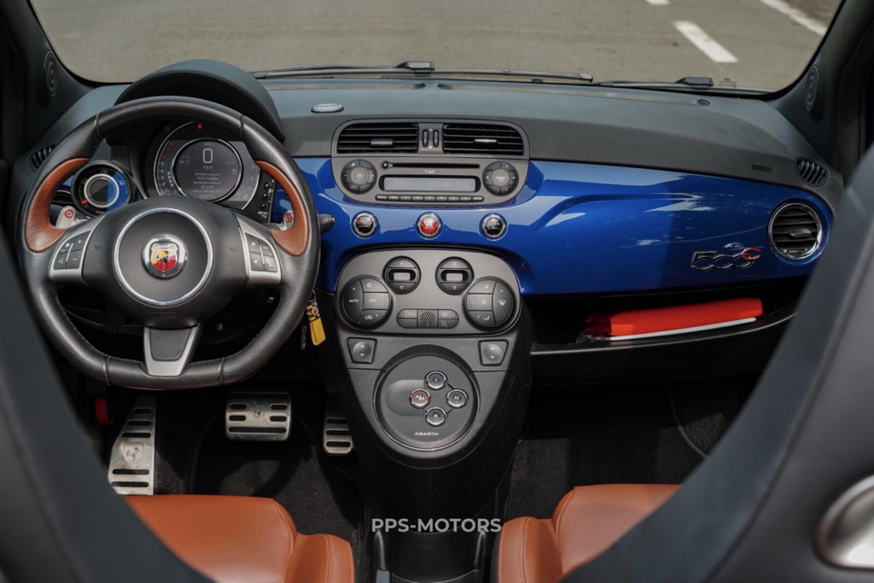 Abarth 595C 1.4 T-Jet photo 13