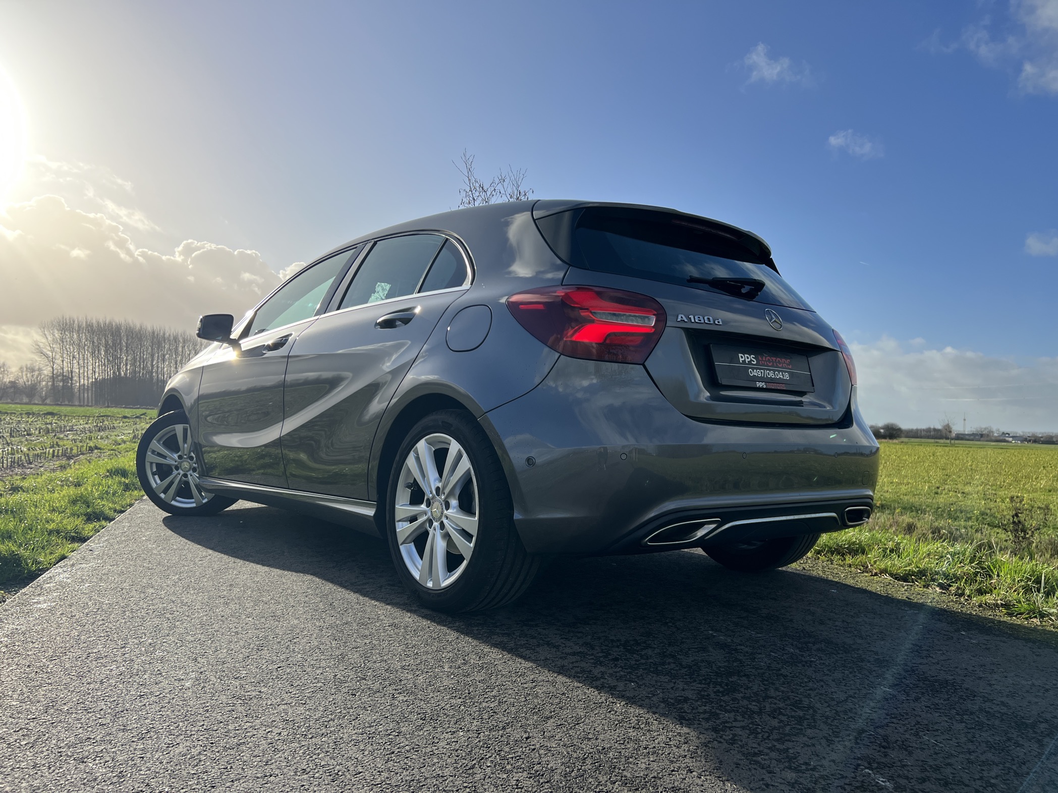 Mercedes Benz A180d photo 5