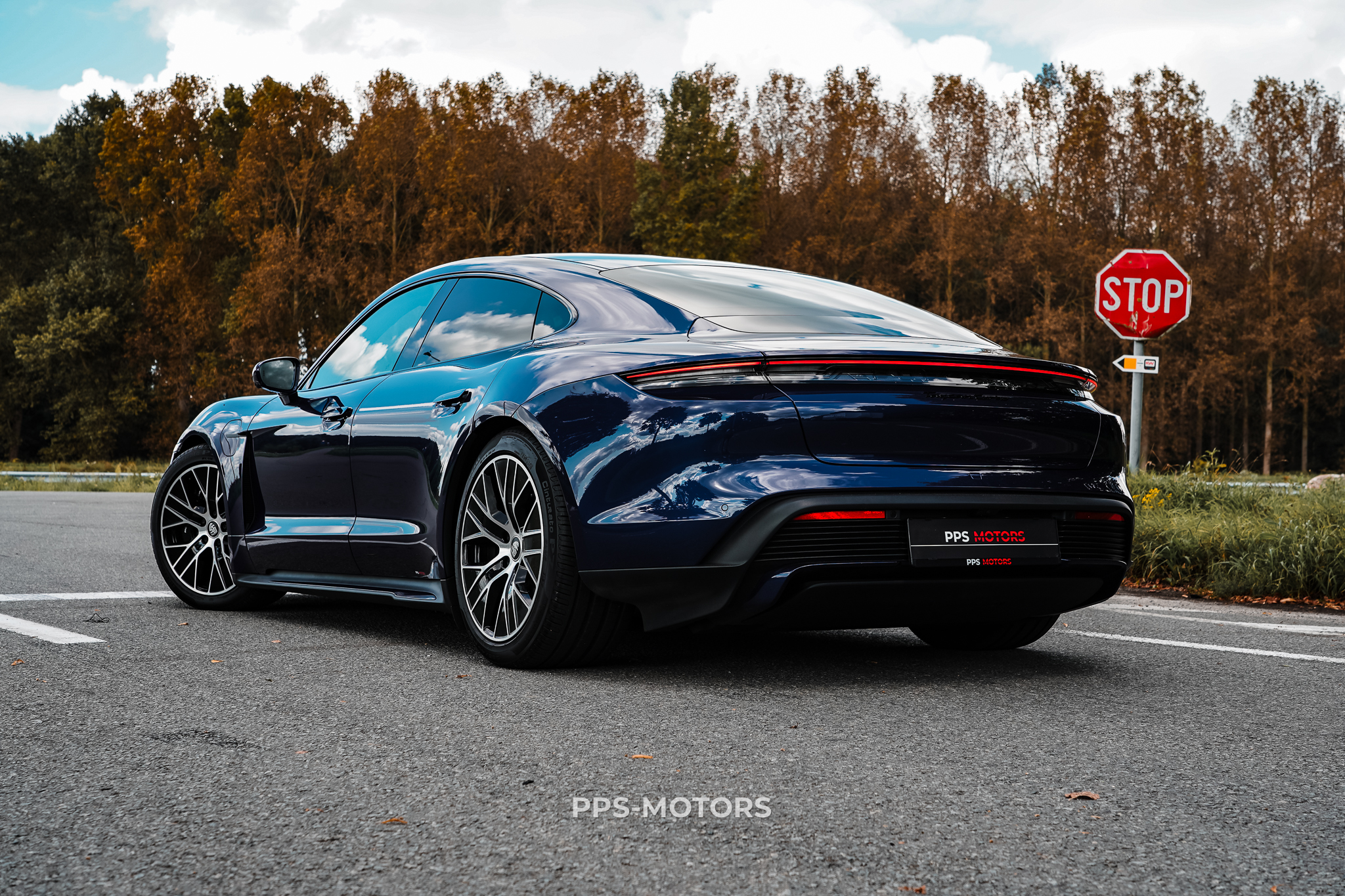 Porsche TAYCAN TURBO NEW! photo 27