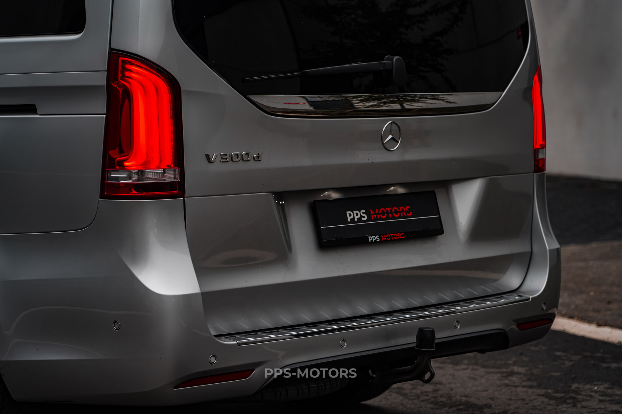 Mercedes Benz V300 4-MATIC AMG PAKKET photo 11