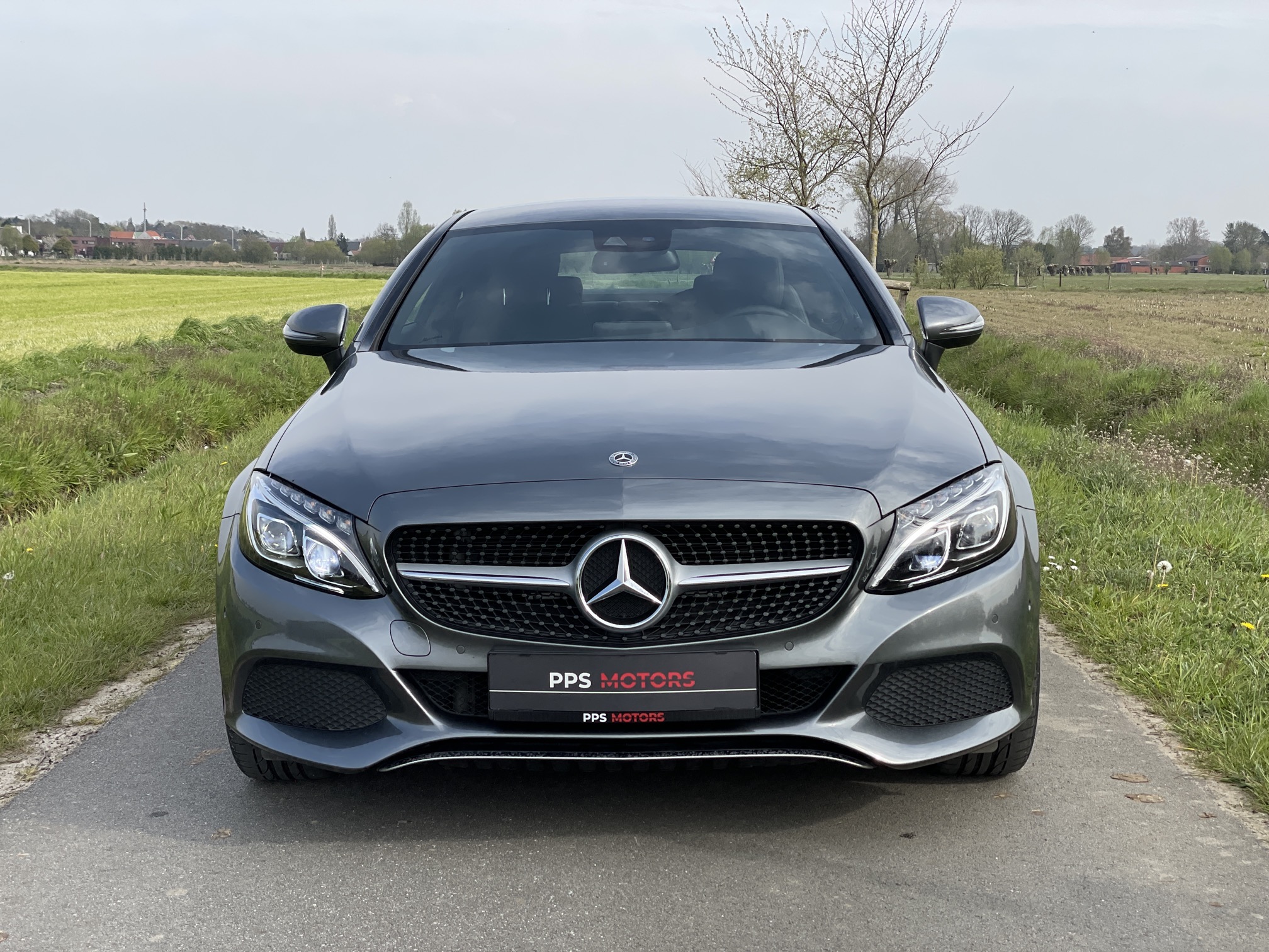 Mercedes Benz C220 photo 9