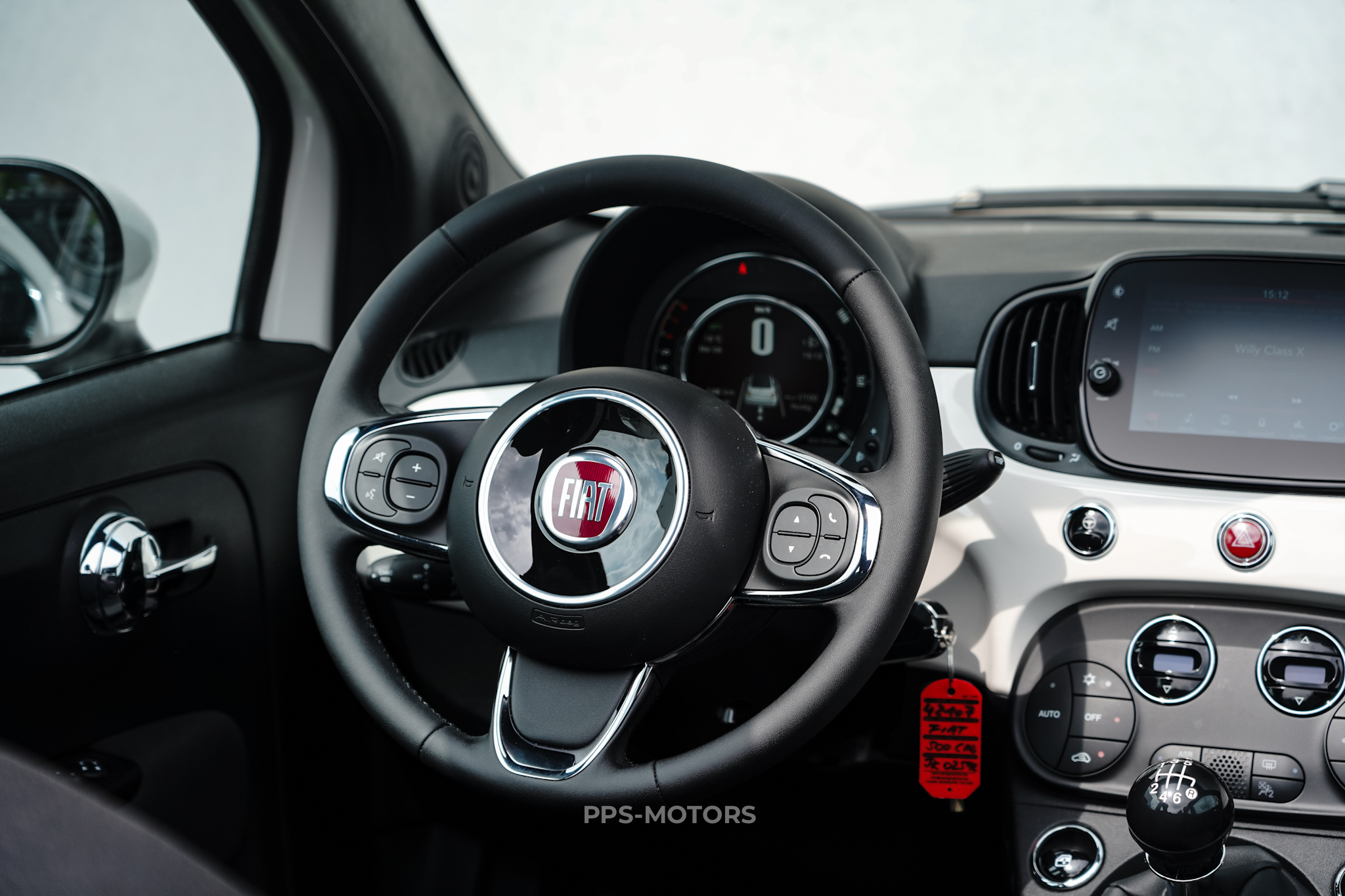 Fiat 500C photo 12
