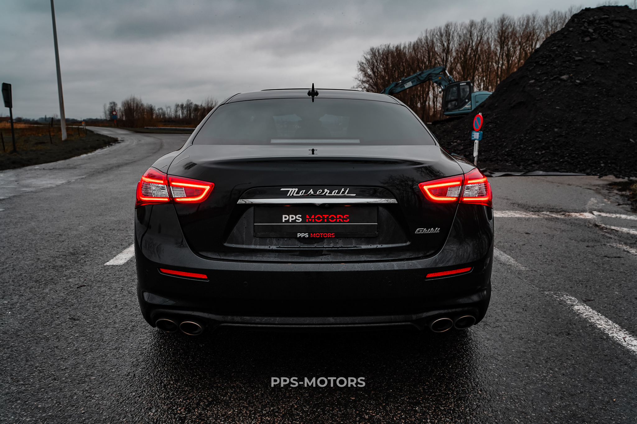 Maserati GHIBLI 3.0 V6 RIBELLE 1 OF 200 photo 8