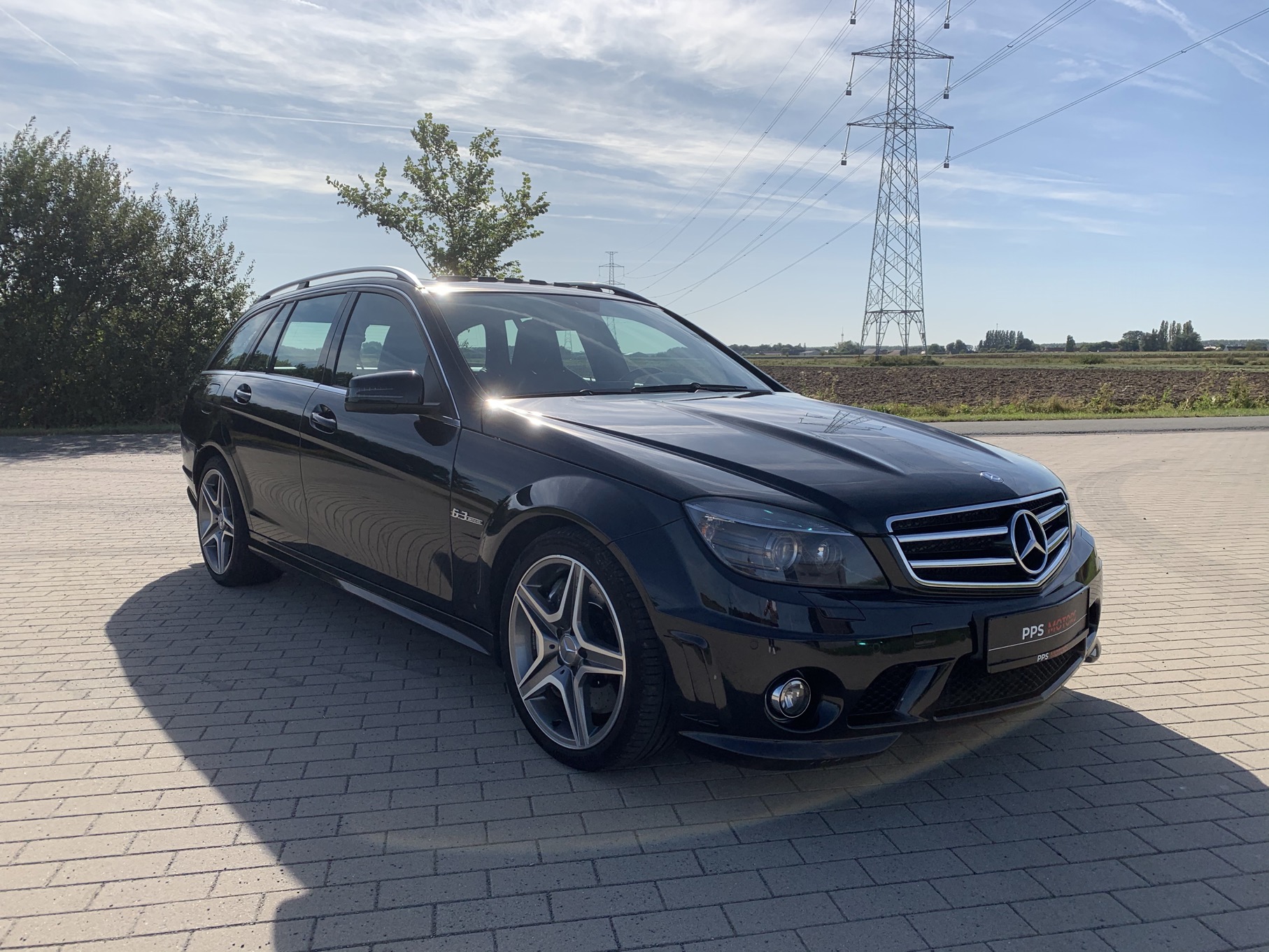Mercedes Benz C63 AMG 4.0 V8 BITURBO photo 5