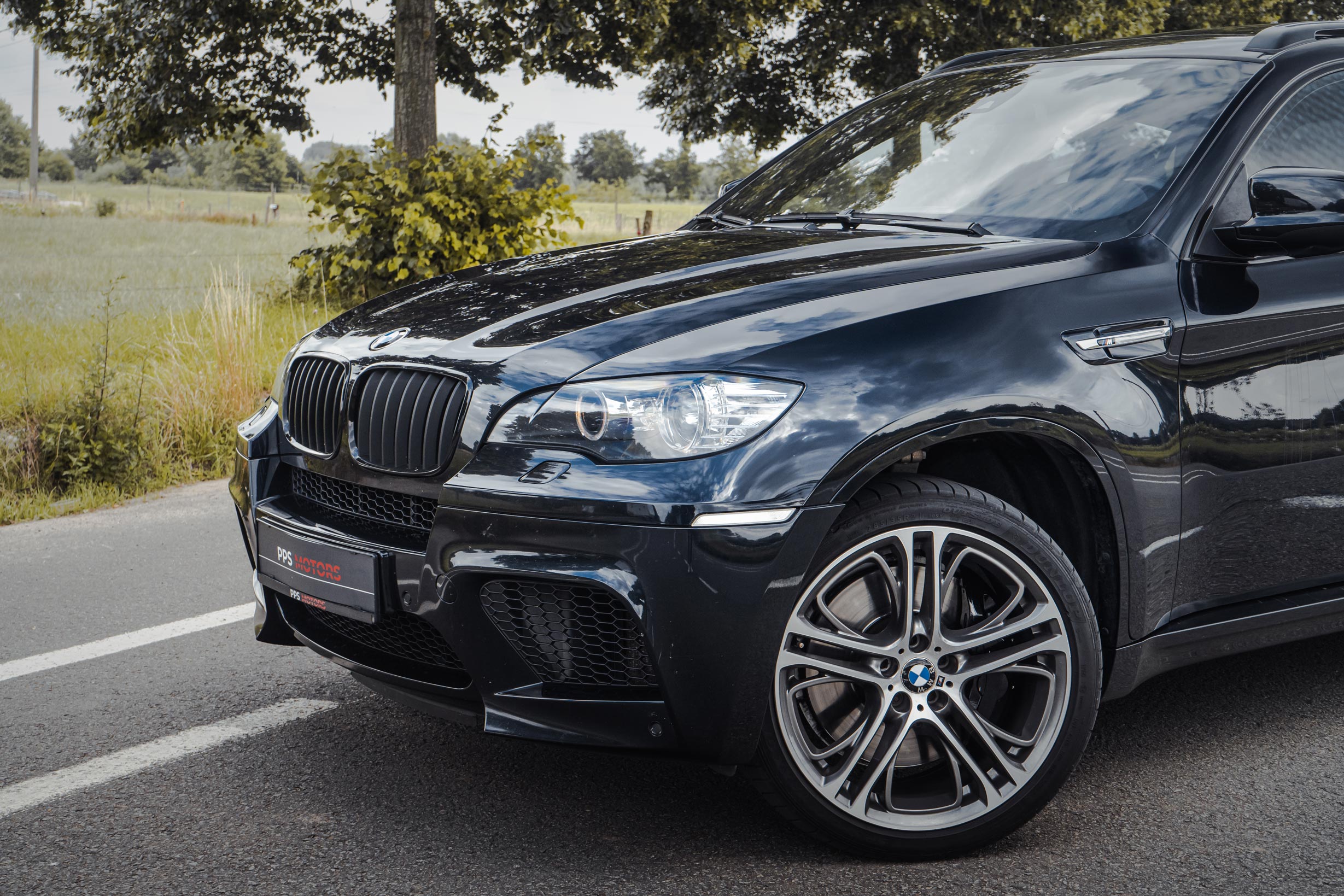 BMW X6 M 4.4i V8 TWIN-TURBO - LICHTE VRACHT photo 8