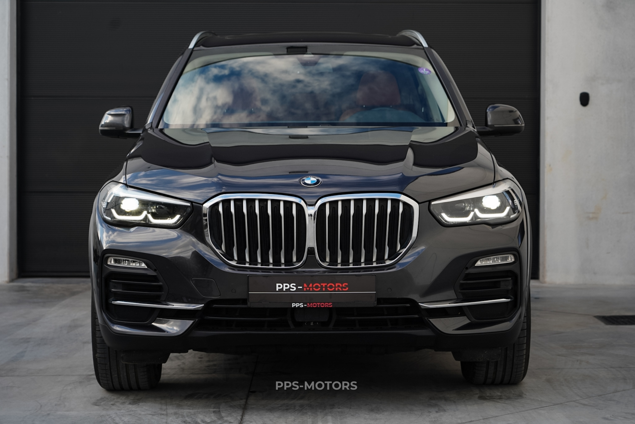 BMW X5 45e HYBRID photo 2