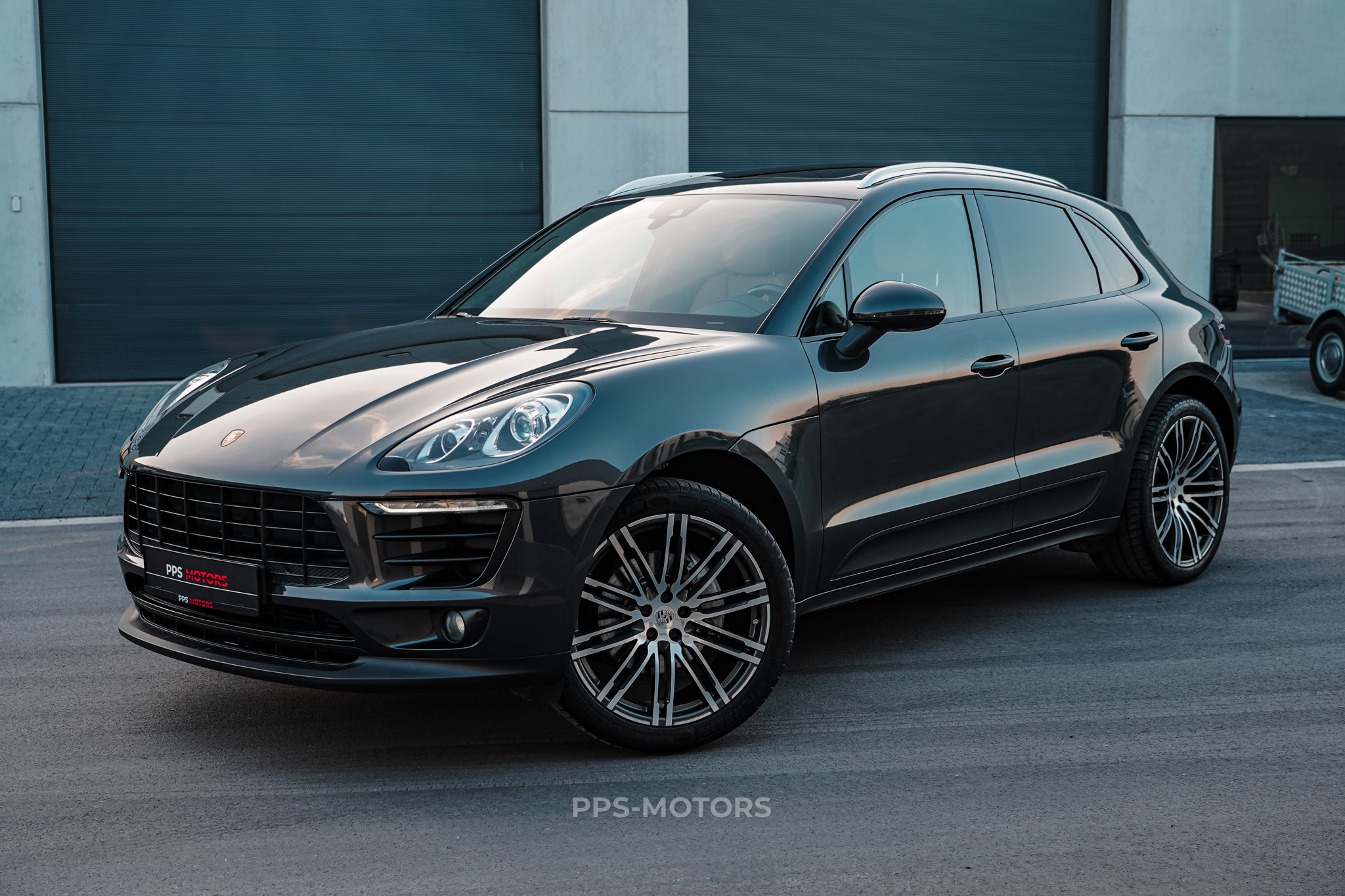 Porsche MACAN 2.0 TURBO PDK photo 1