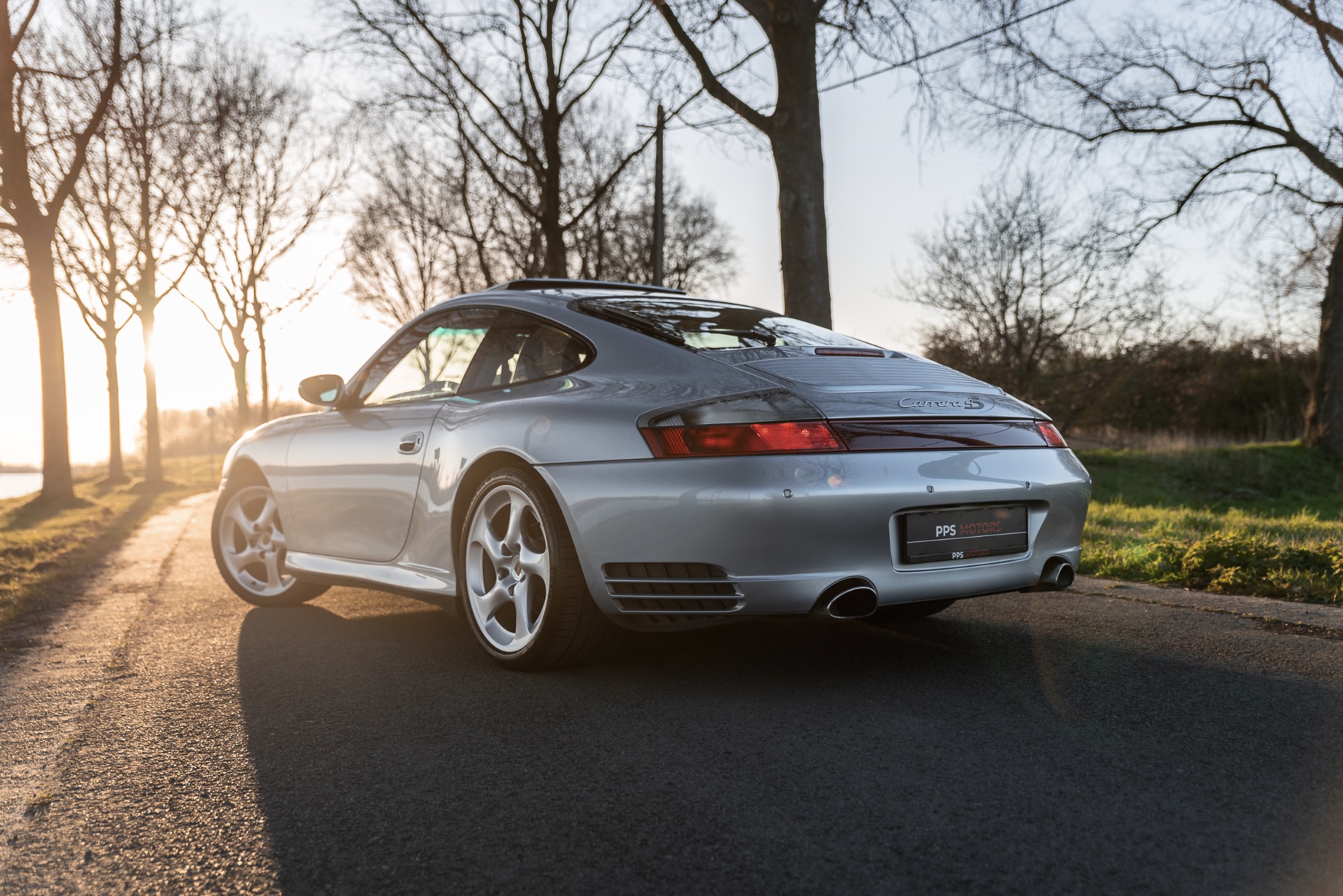 Porsche 996 CARRERA 4S photo 5