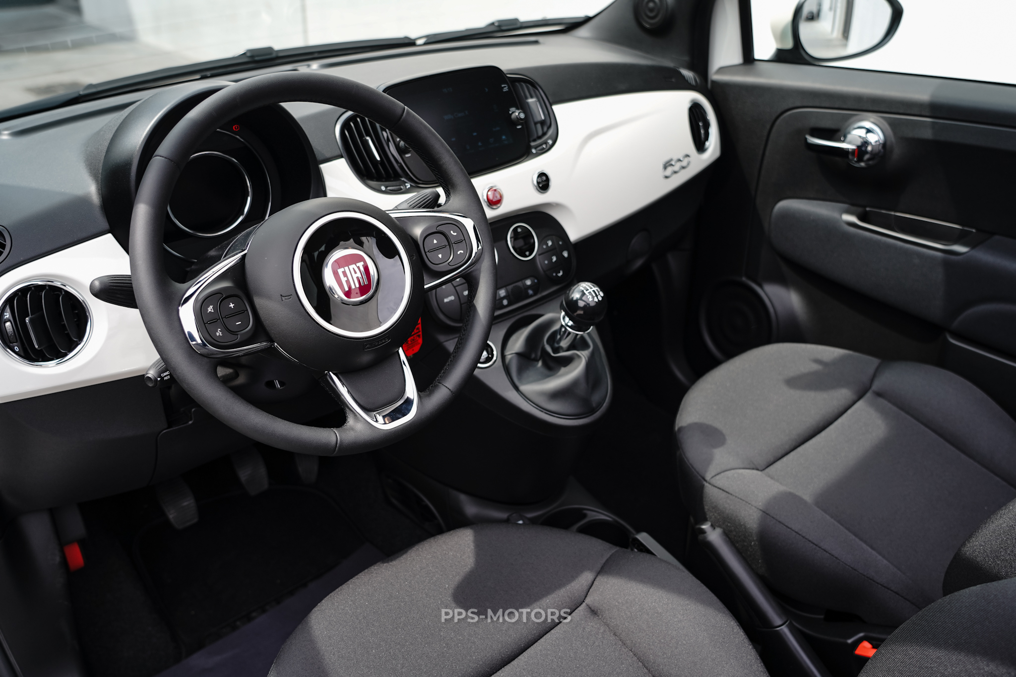Fiat 500C photo 14