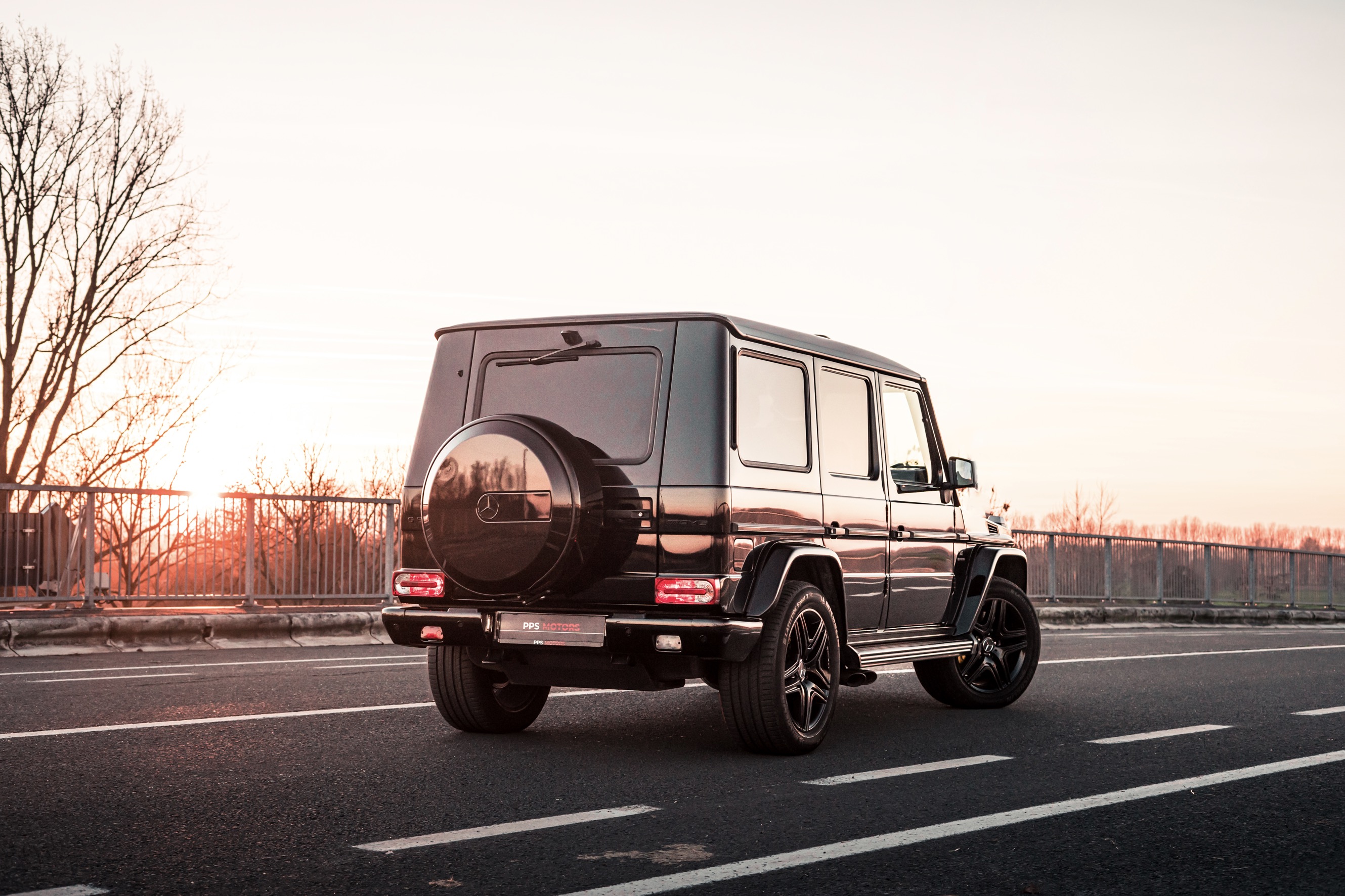 Mercedes Benz G63 AMG 5.5 V8 | BRABUS OPTIK photo 12