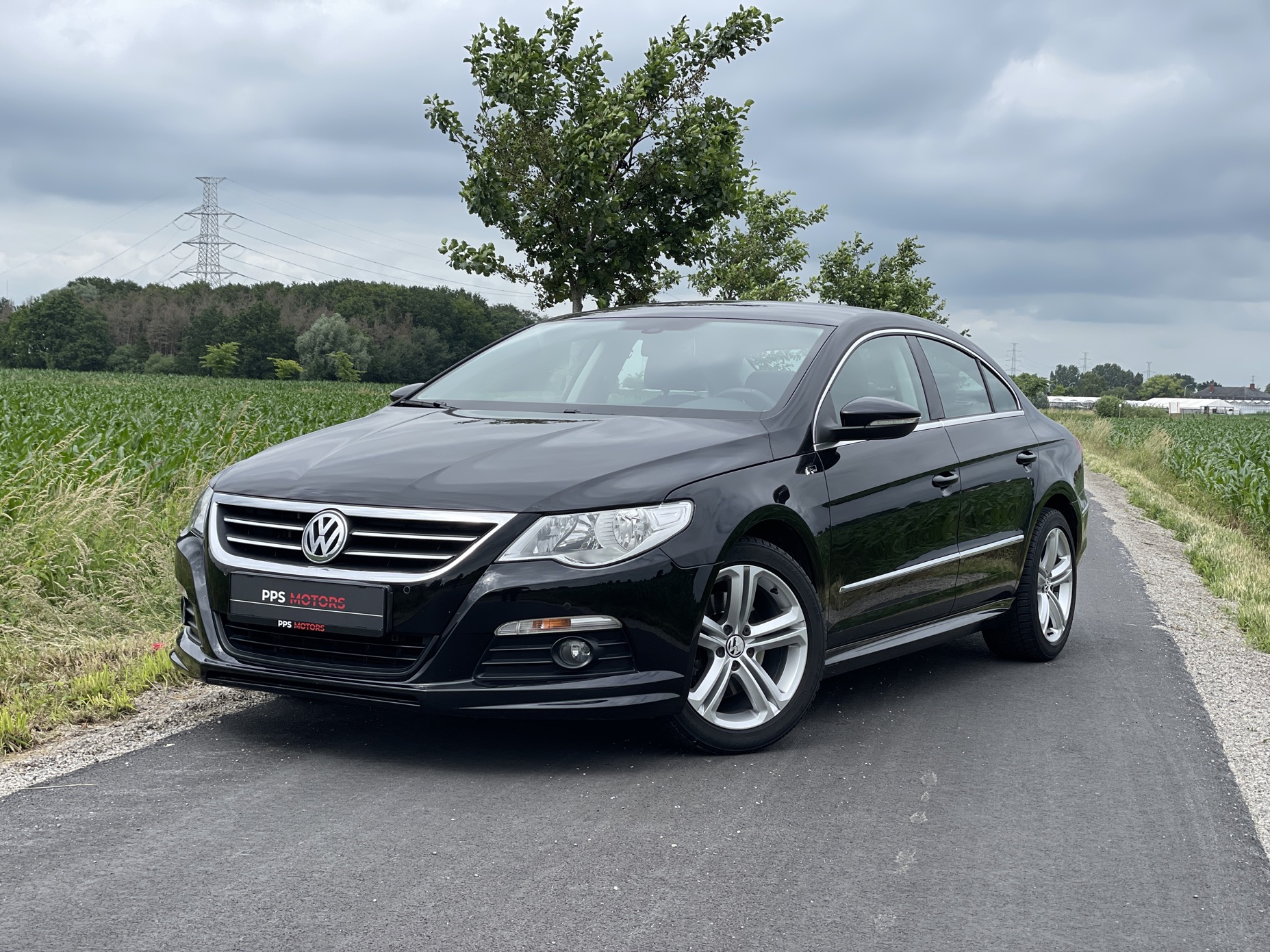 Volkswagen PASSAT CC 2.0 TDI R-LINE photo 4