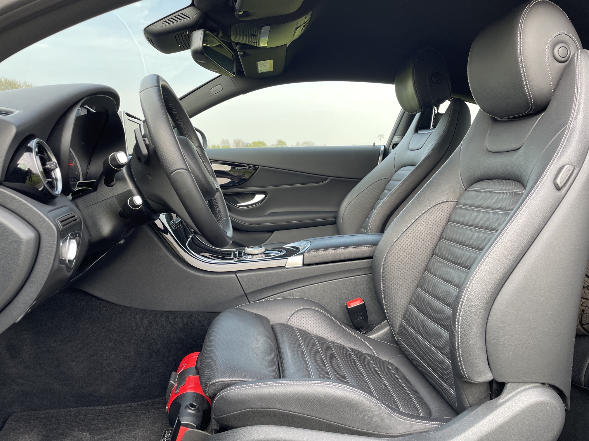 Mercedes Benz C220 photo 14