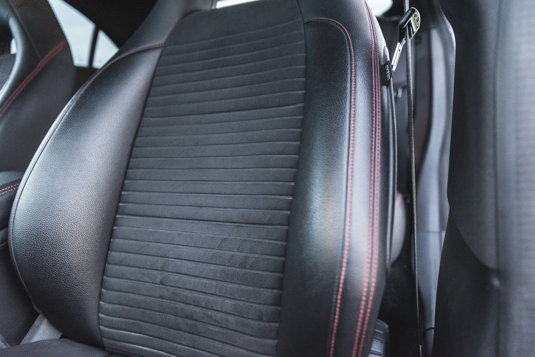 Mercedes Benz CLA 220 AMG PAKKET photo 14