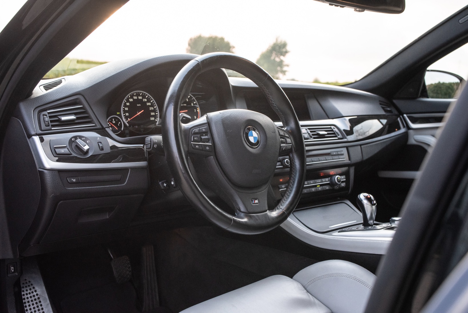 BMW M5 4.4 V8 foto 7