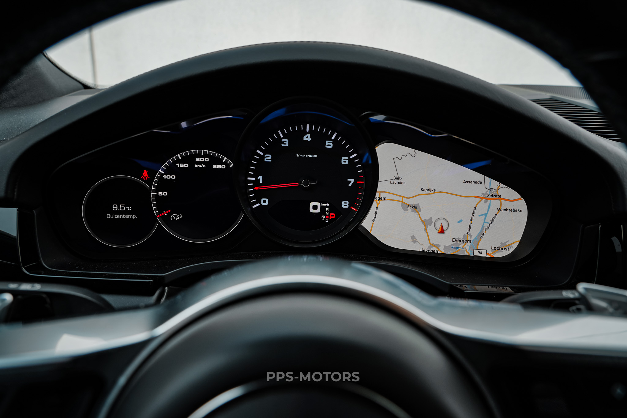 Porsche CAYENNE 3.0i V6 photo 18