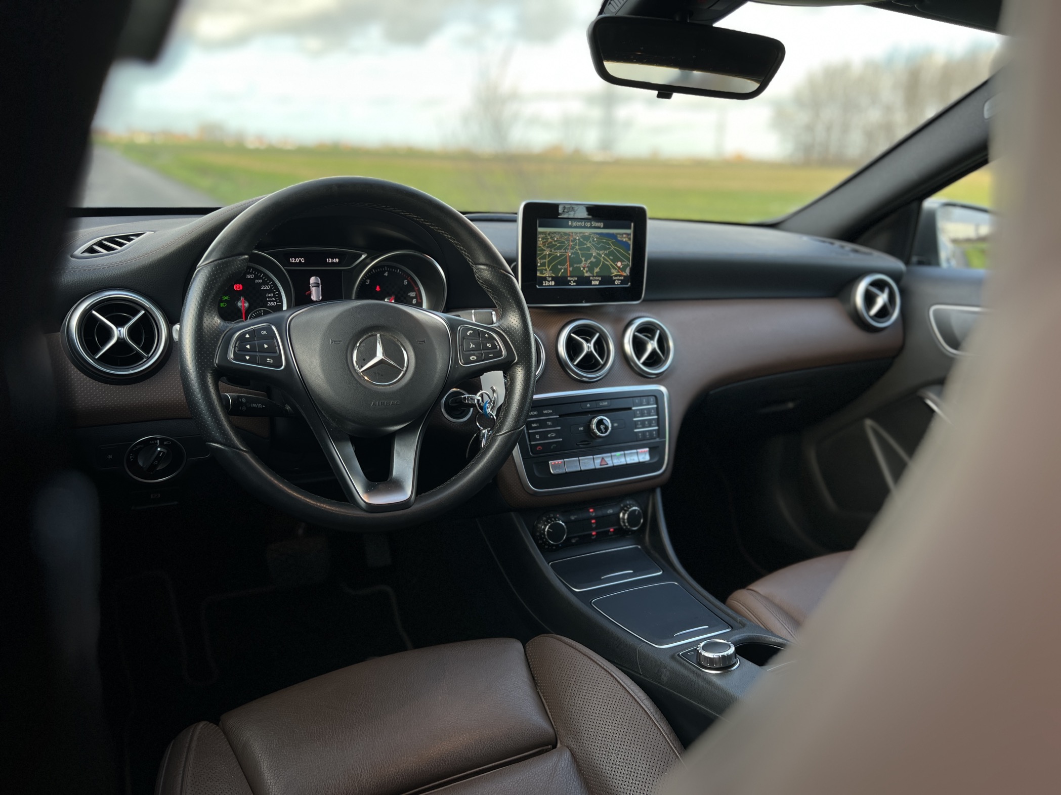 Mercedes Benz A180d photo 7