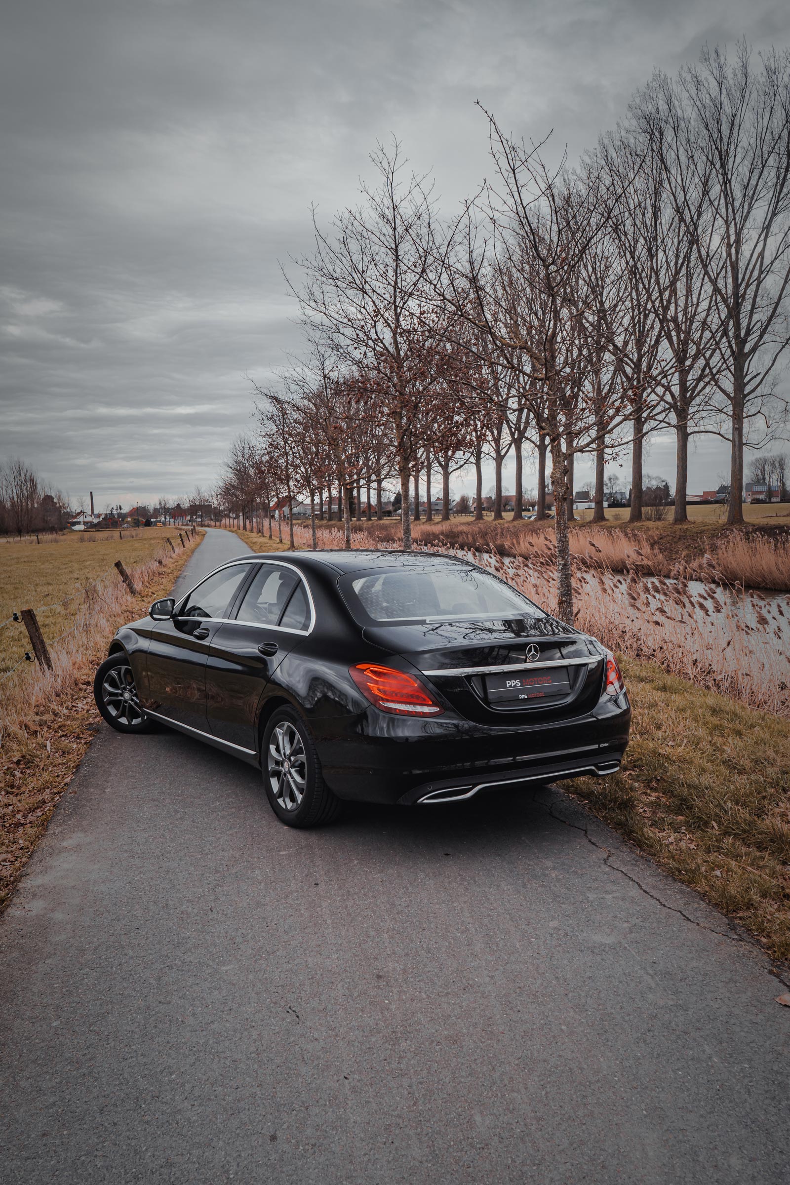 Mercedes Benz C180 photo 6