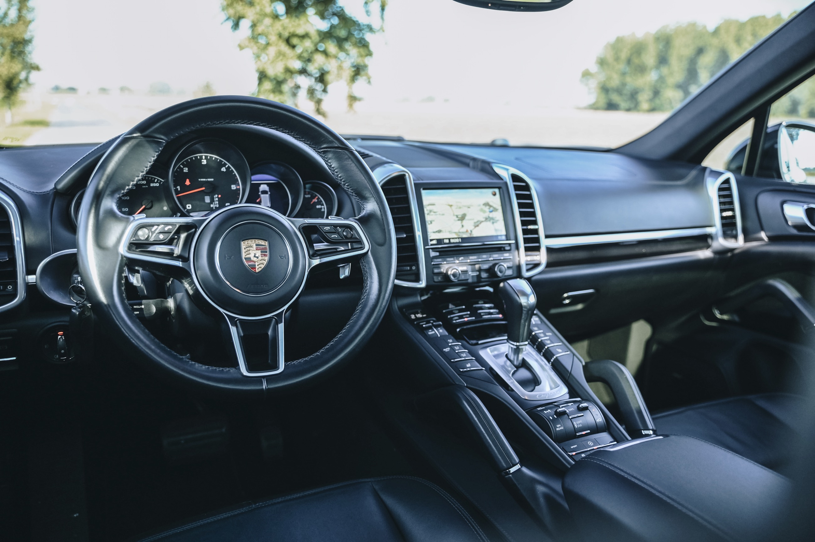 Porsche CAYENNE 3.0 photo 16